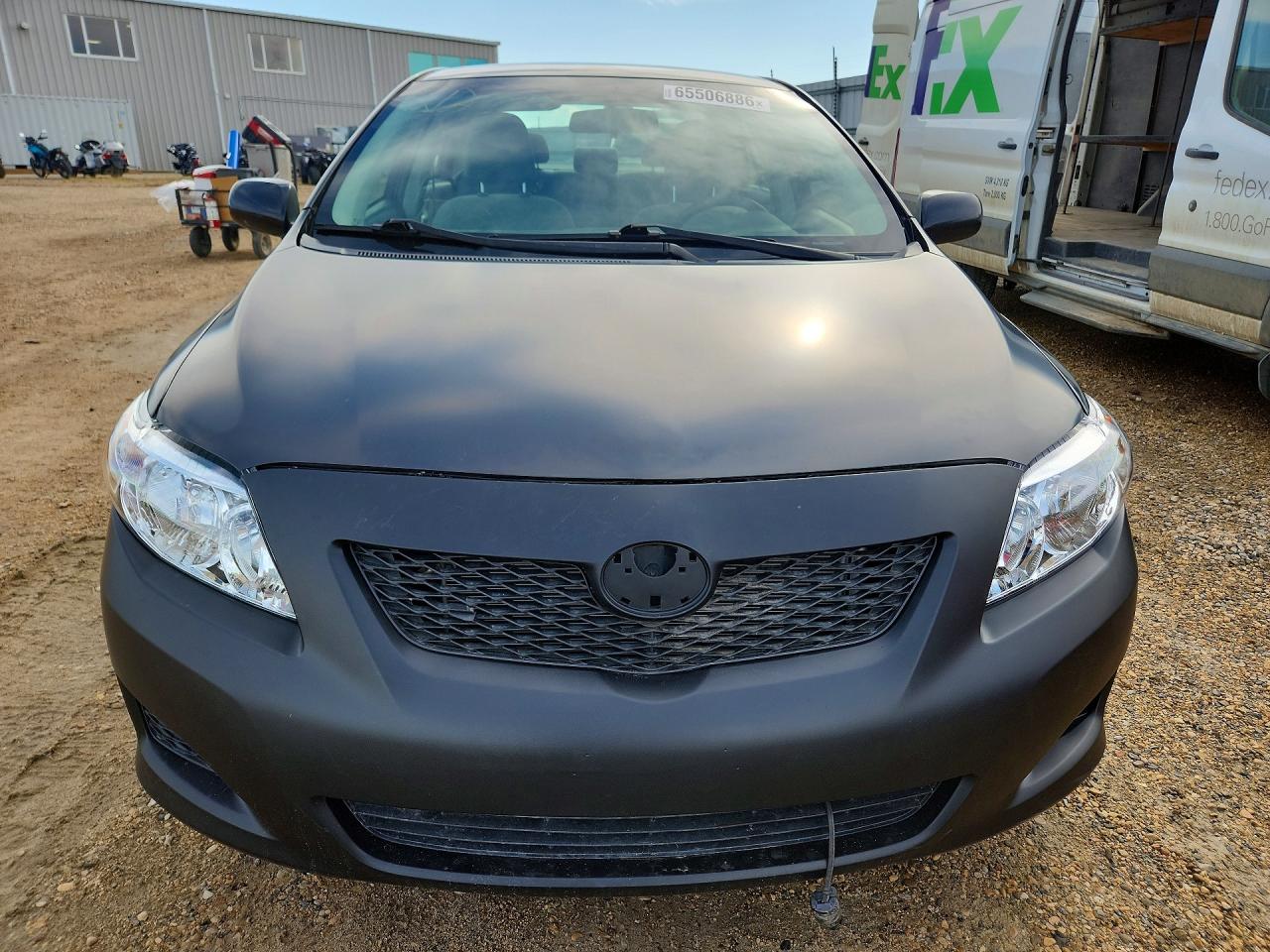 2010 Toyota Corolla Base Черный vin: 2T1BU4EE2AC255202