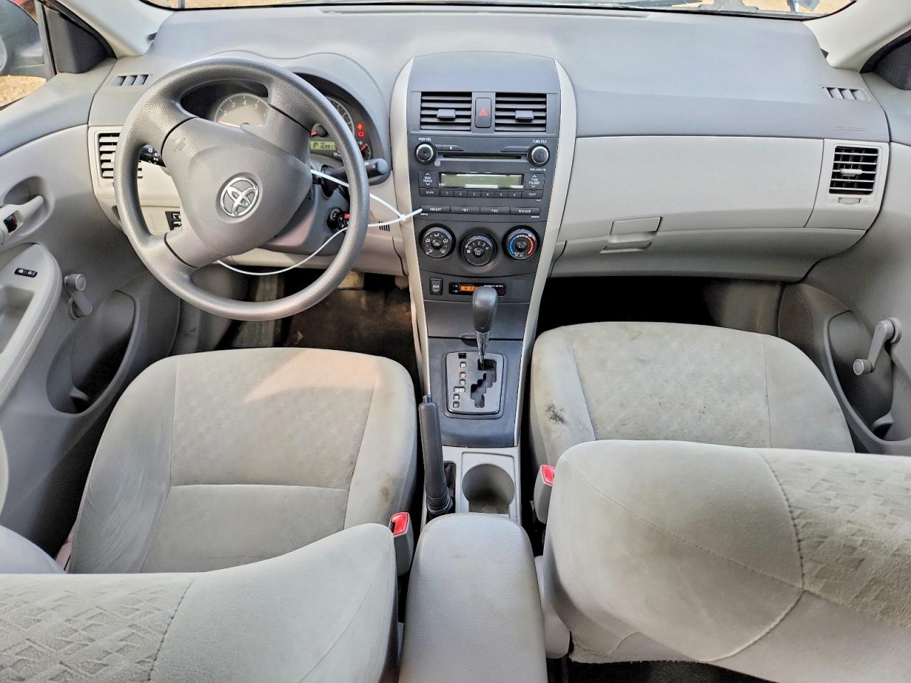 2010 Toyota Corolla Base Черный vin: 2T1BU4EE2AC255202