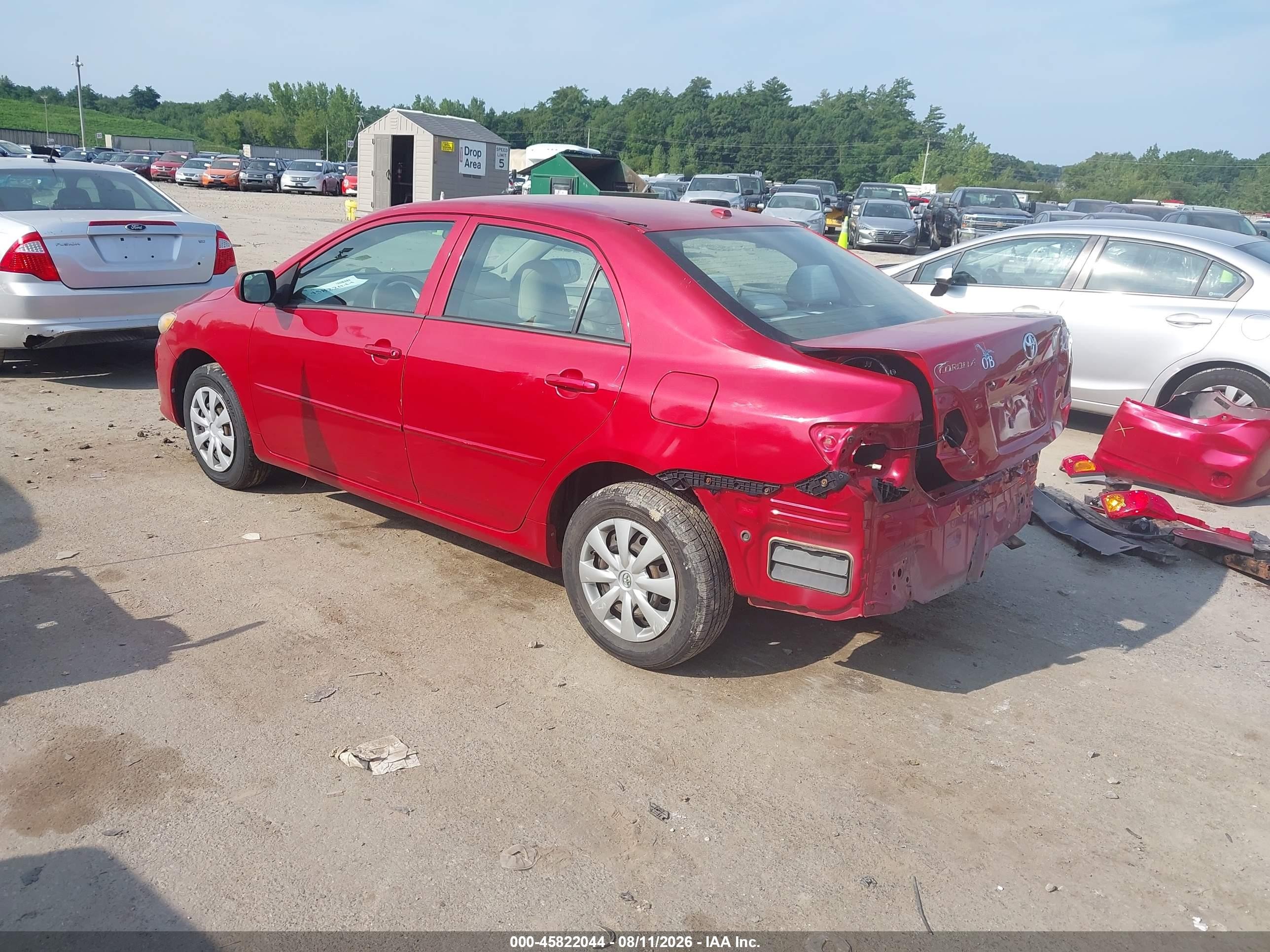 2010 Toyota Corolla Le Red vin: 2T1BU4EE2AC260707