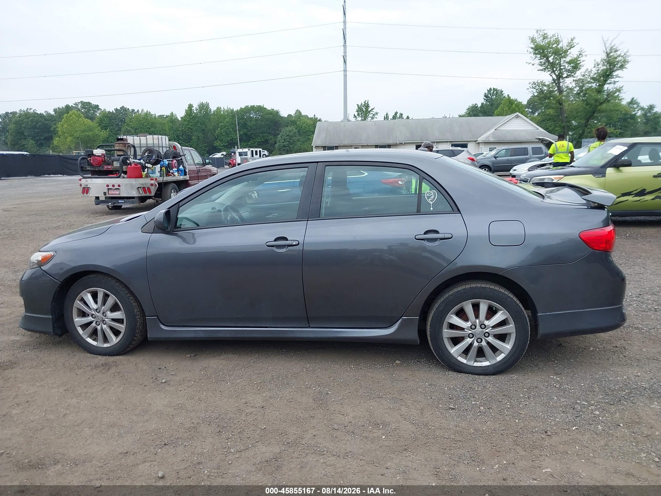 2010 Toyota Corolla S Серый vin: 2T1BU4EE2AC263235