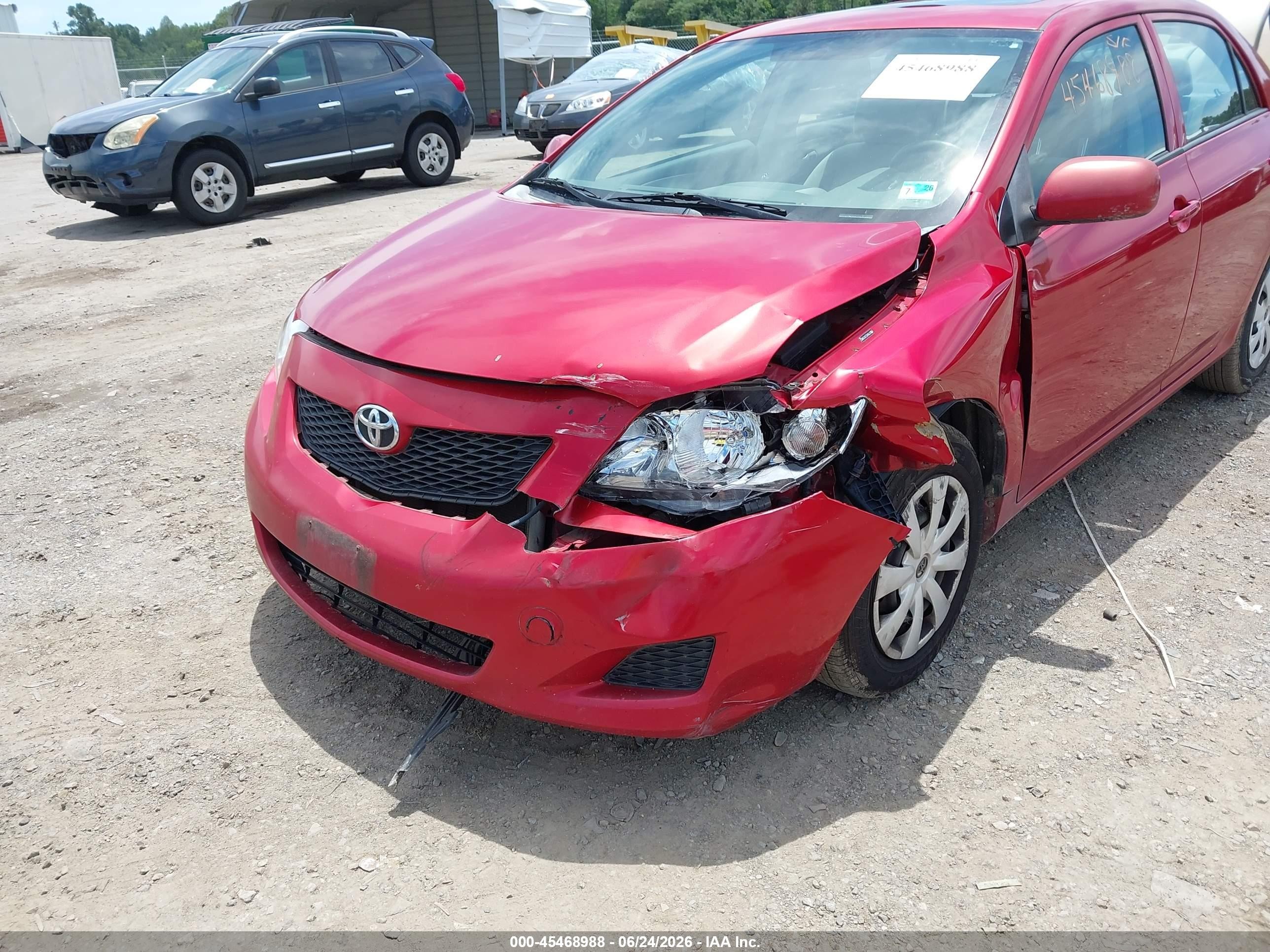 2010 Toyota Corolla Le Red vin: 2T1BU4EE2AC298857