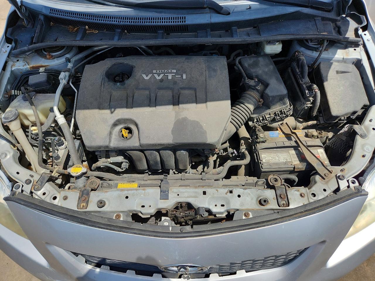 2010 Toyota Corolla Le Silver vin: 2T1BU4EE2AC299619