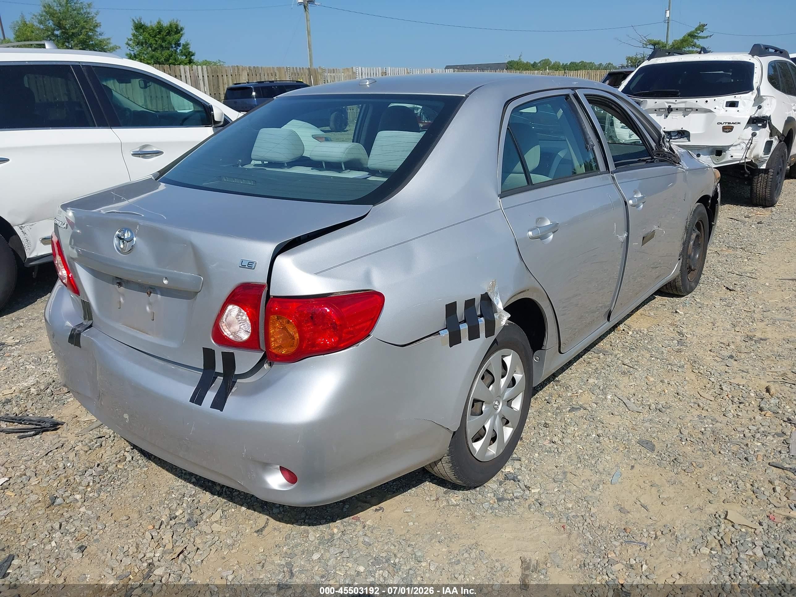 2010 Toyota Corolla Le Silver vin: 2T1BU4EE2AC313373