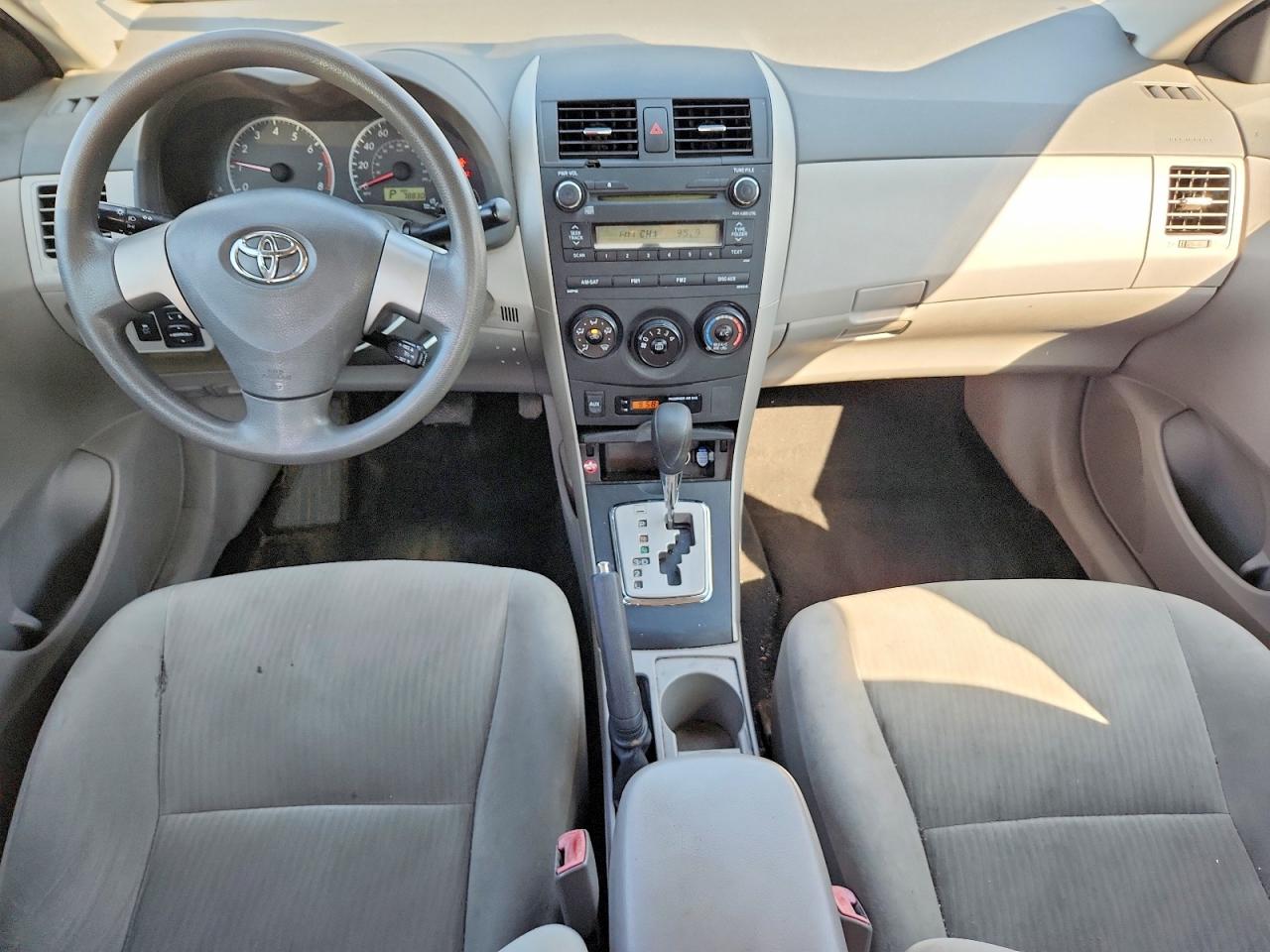 2010 Toyota Corolla Le Серый vin: 2T1BU4EE2AC319514