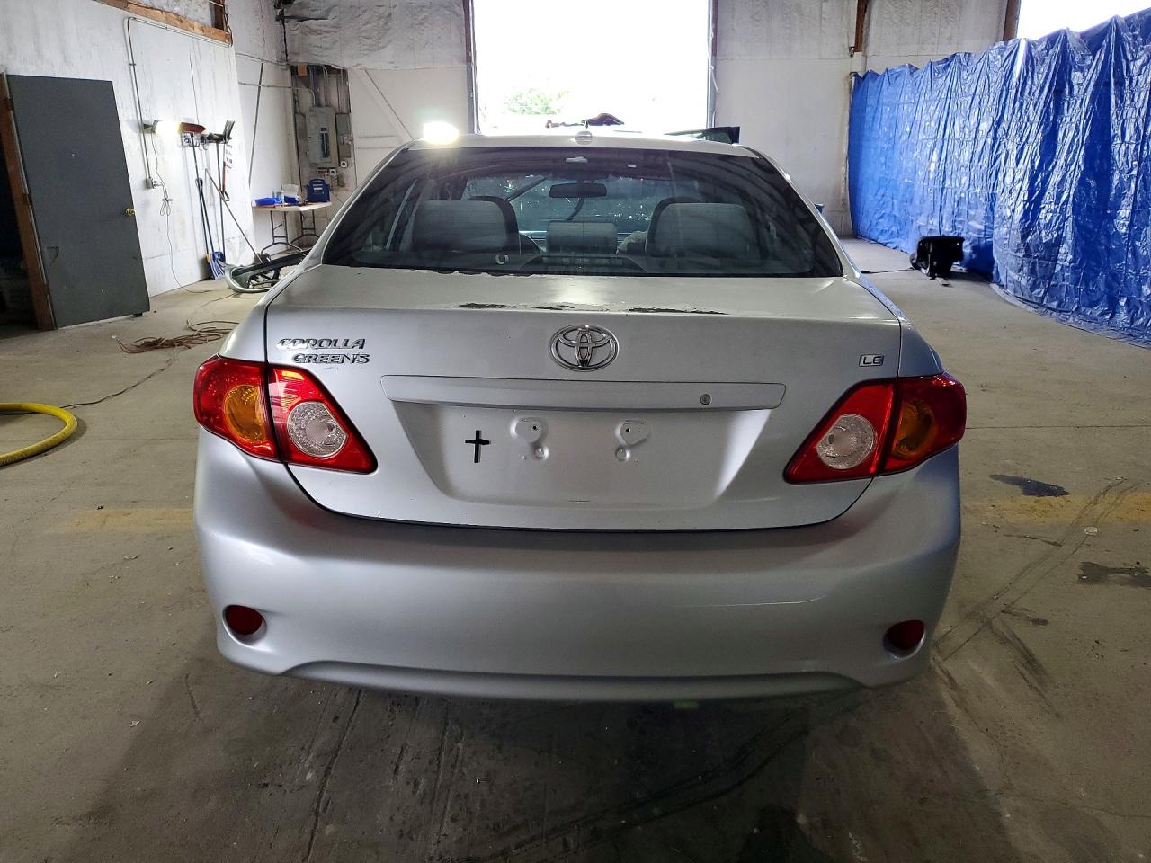 2010 Toyota Corolla Le Silver vin: 2T1BU4EE2AC339309