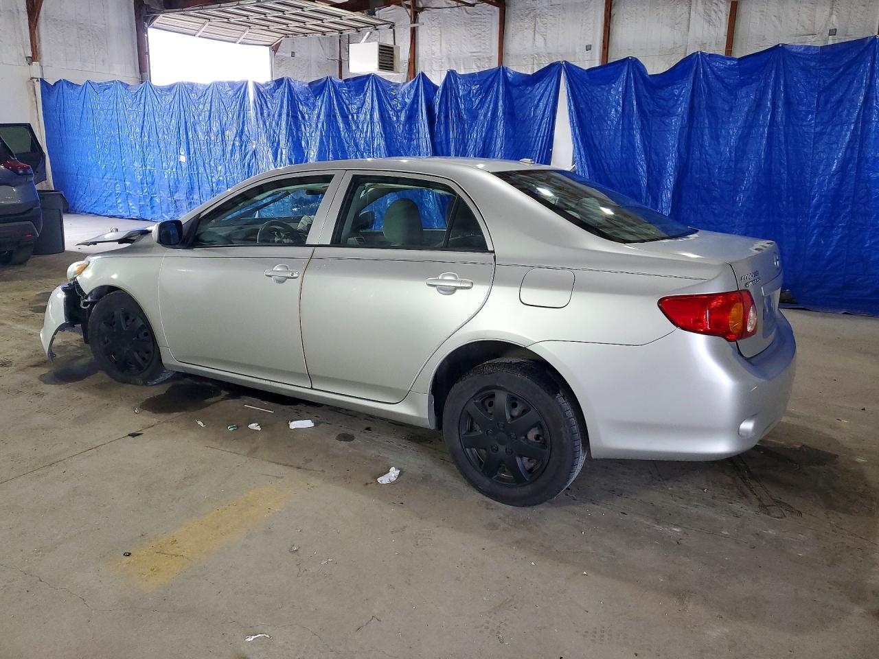 2010 Toyota Corolla Le Silver vin: 2T1BU4EE2AC339309
