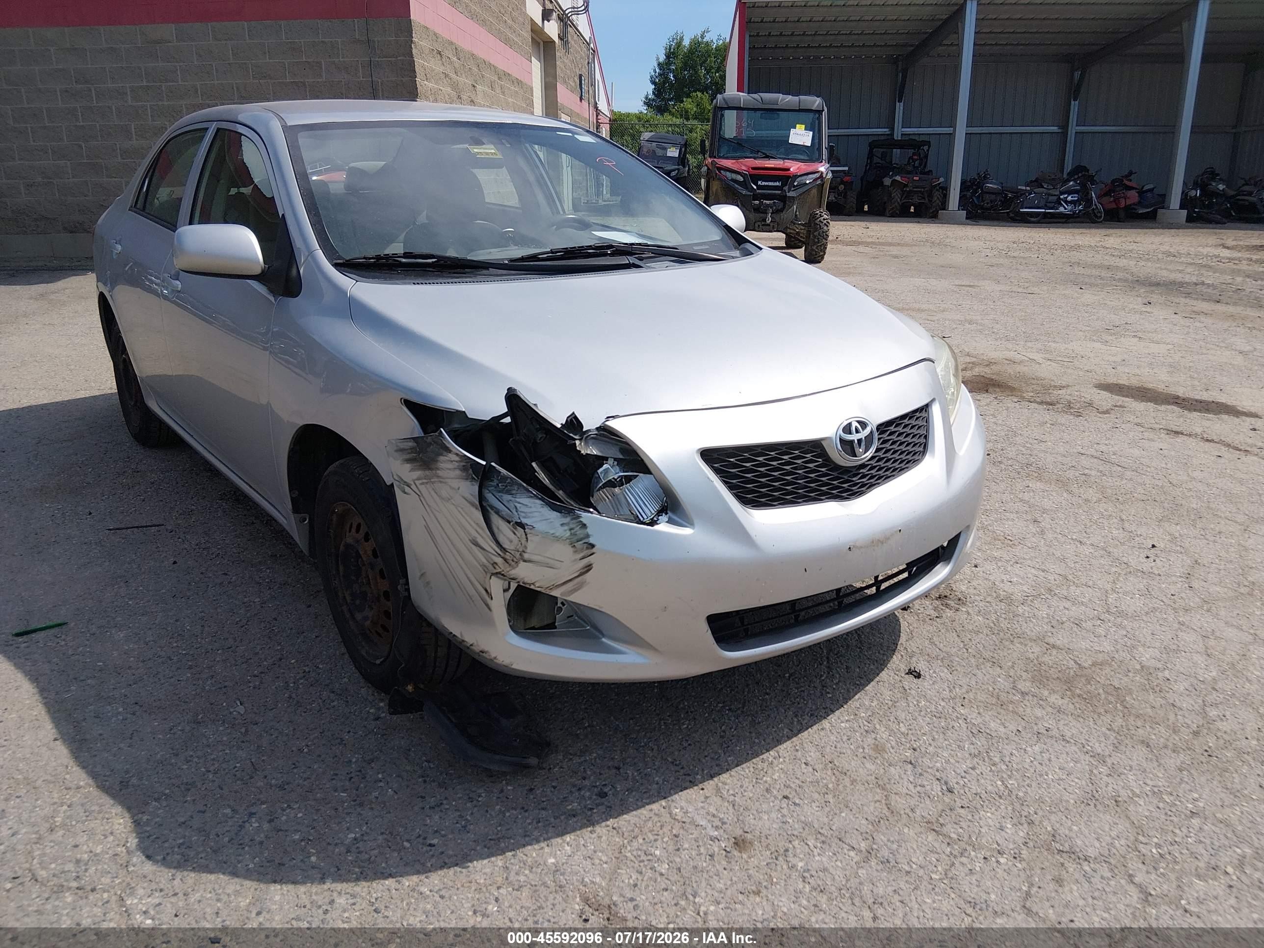 2010 Toyota Corolla Le Silver vin: 2T1BU4EE2AC352884