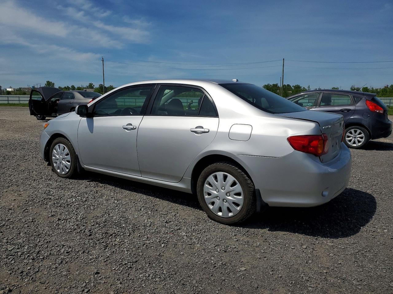 2010 Toyota Corolla Base Silver vin: 2T1BU4EE2AC401968