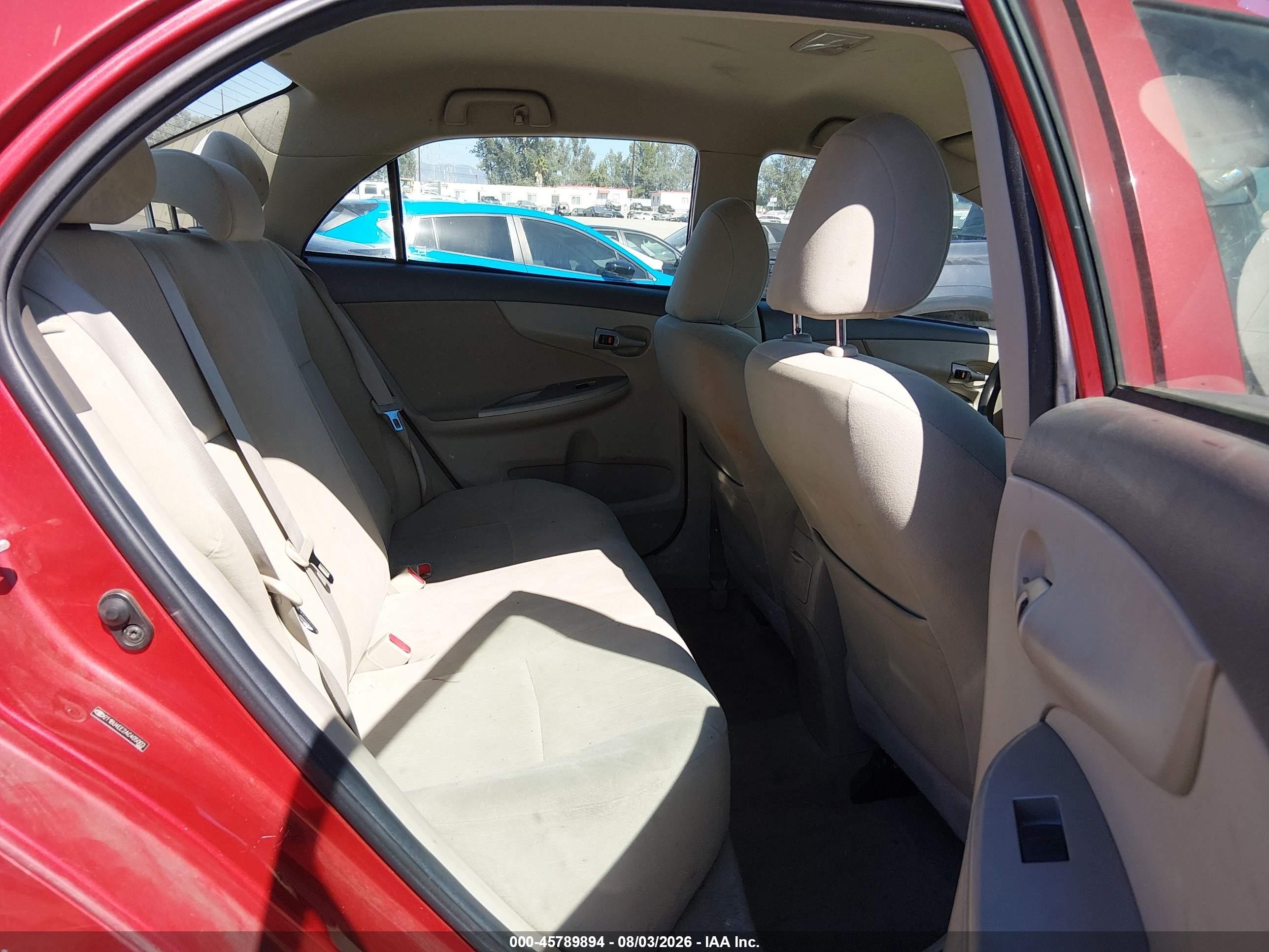2010 Toyota Corolla Le Red vin: 2T1BU4EE2AC405003