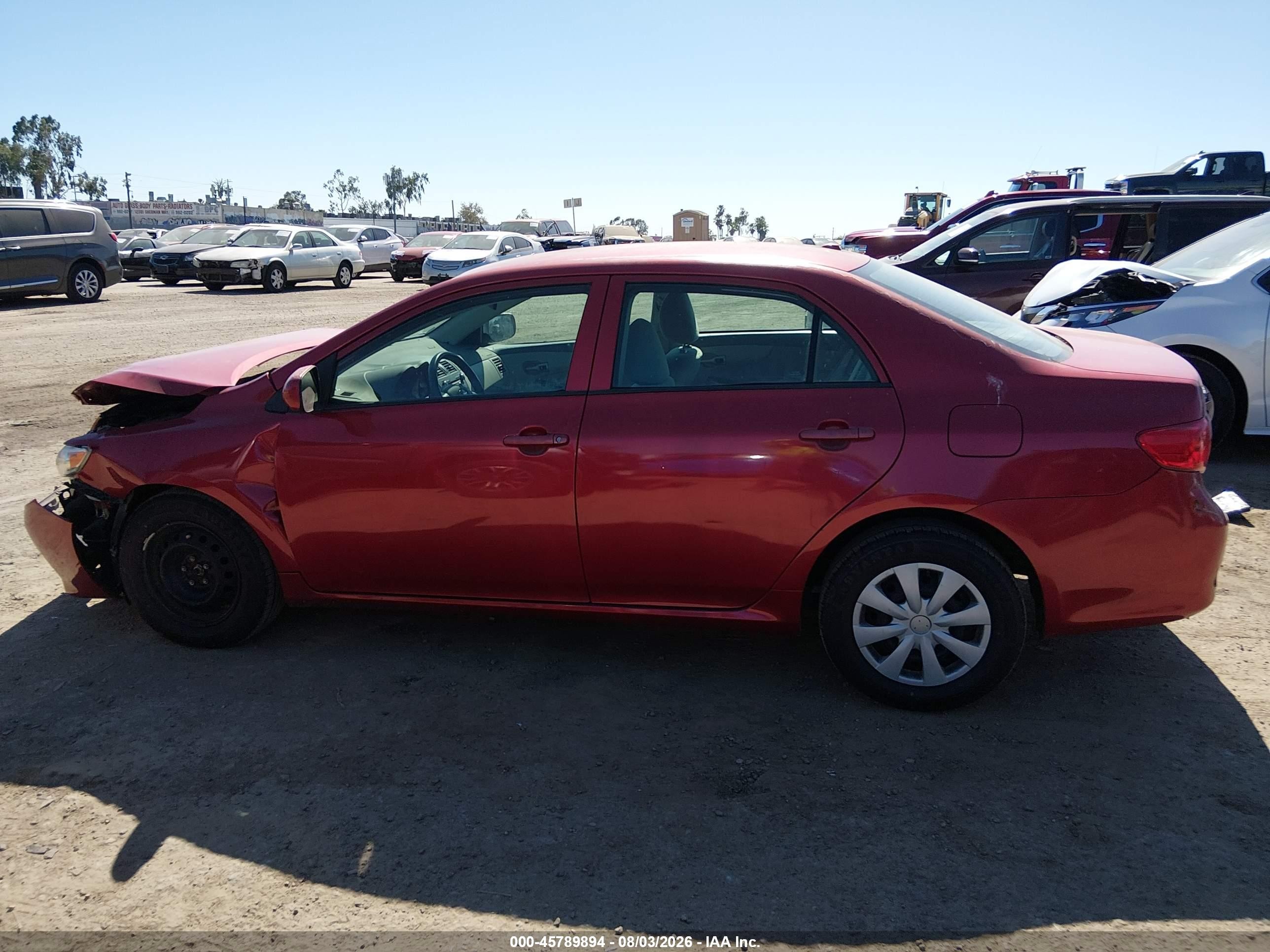 2010 Toyota Corolla Le Red vin: 2T1BU4EE2AC405003