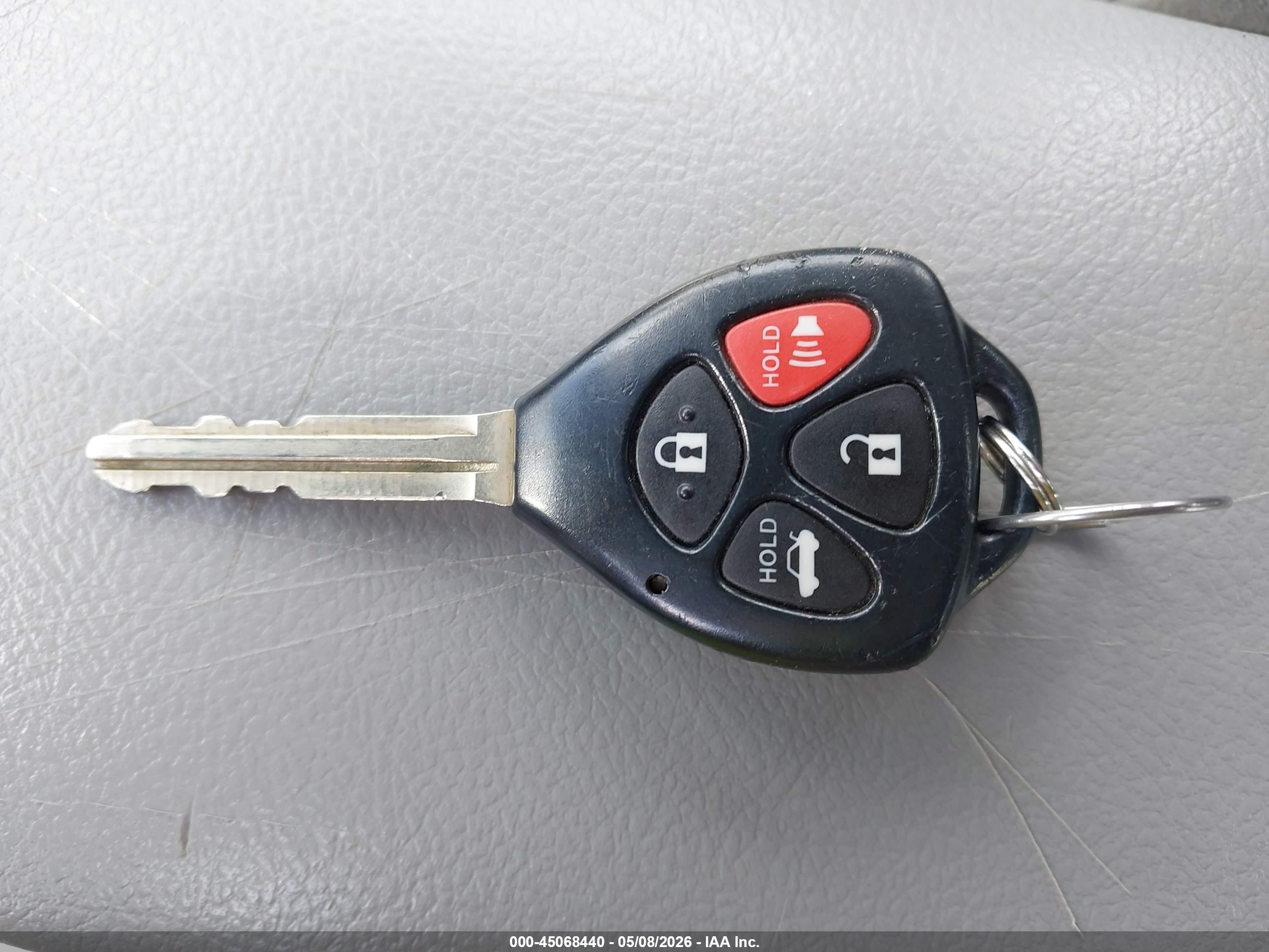 2010 Toyota Corolla Le Silver vin: 2T1BU4EE2AC424358