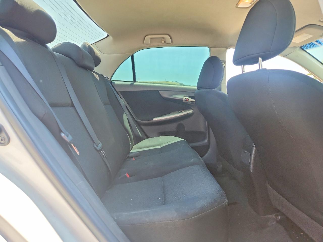 2010 Toyota Corolla S White vin: 2T1BU4EE2AC436882