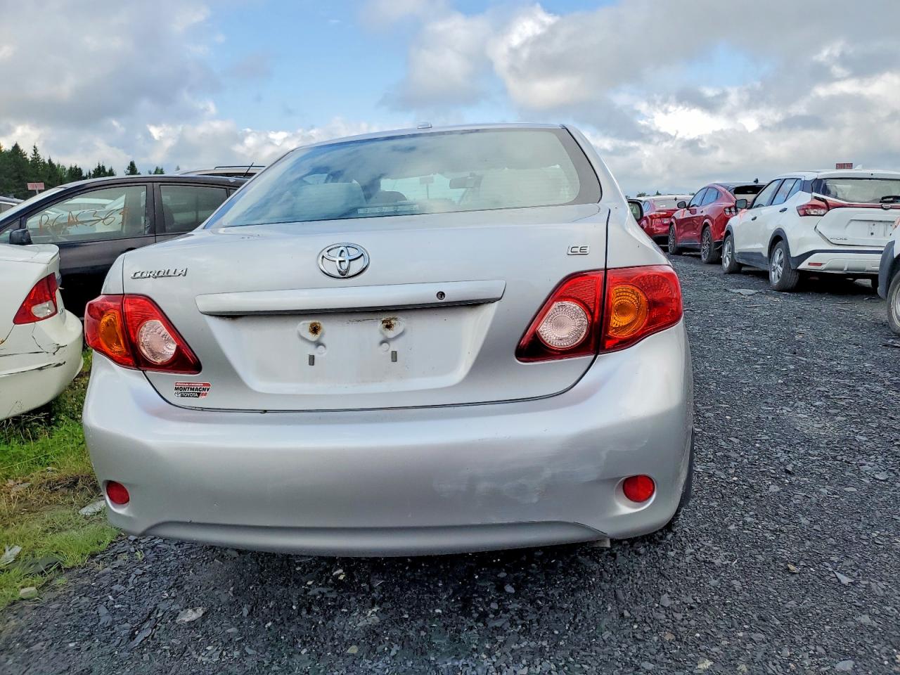 2010 Toyota Corolla Base Silver vin: 2T1BU4EE2AC441080