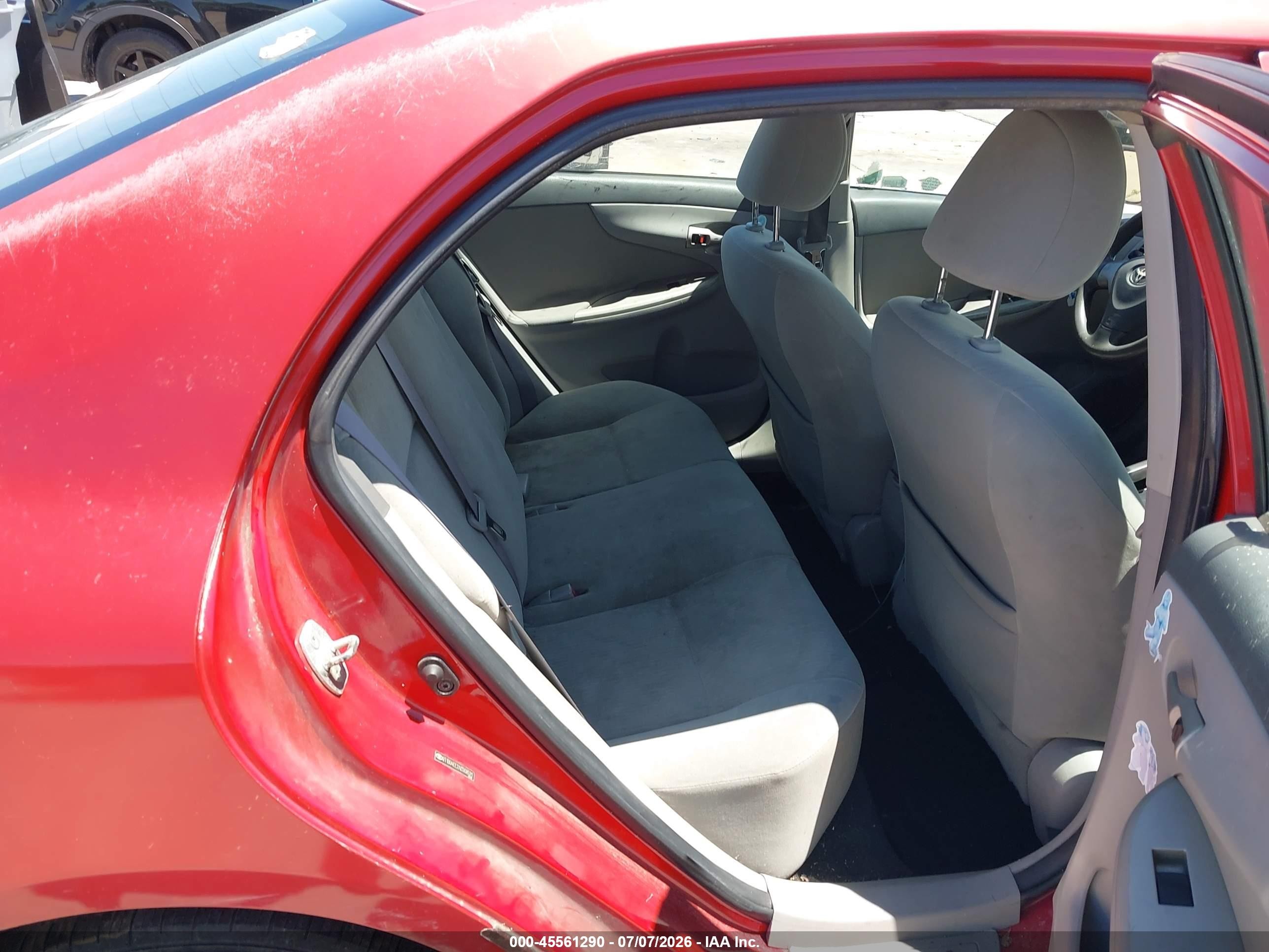 2010 Toyota Corolla Le Red vin: 2T1BU4EE2AC508521