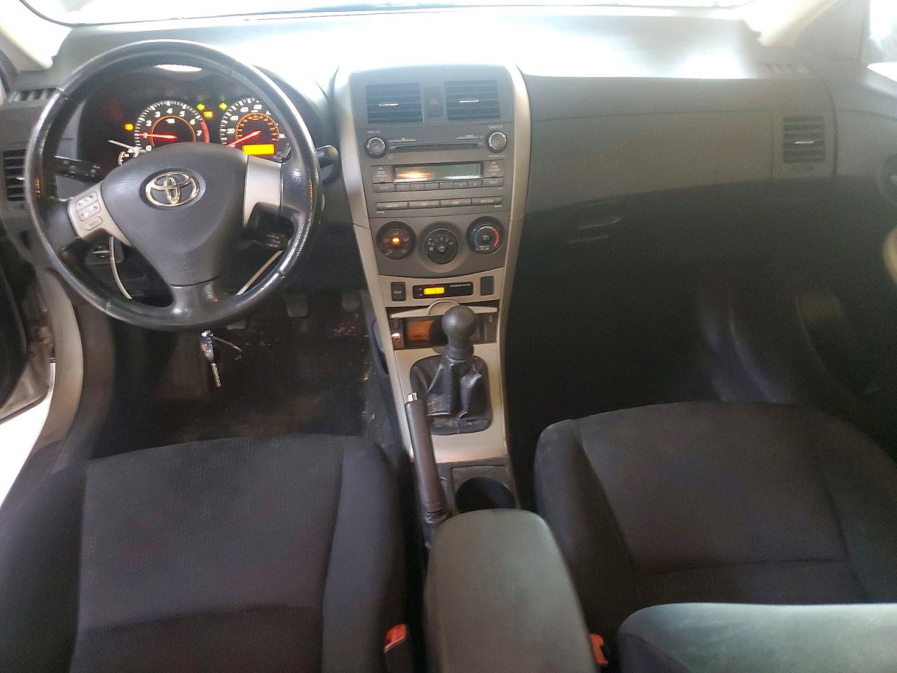 2010 Toyota Corolla S Silver vin: 2T1BU4EE2AC521964