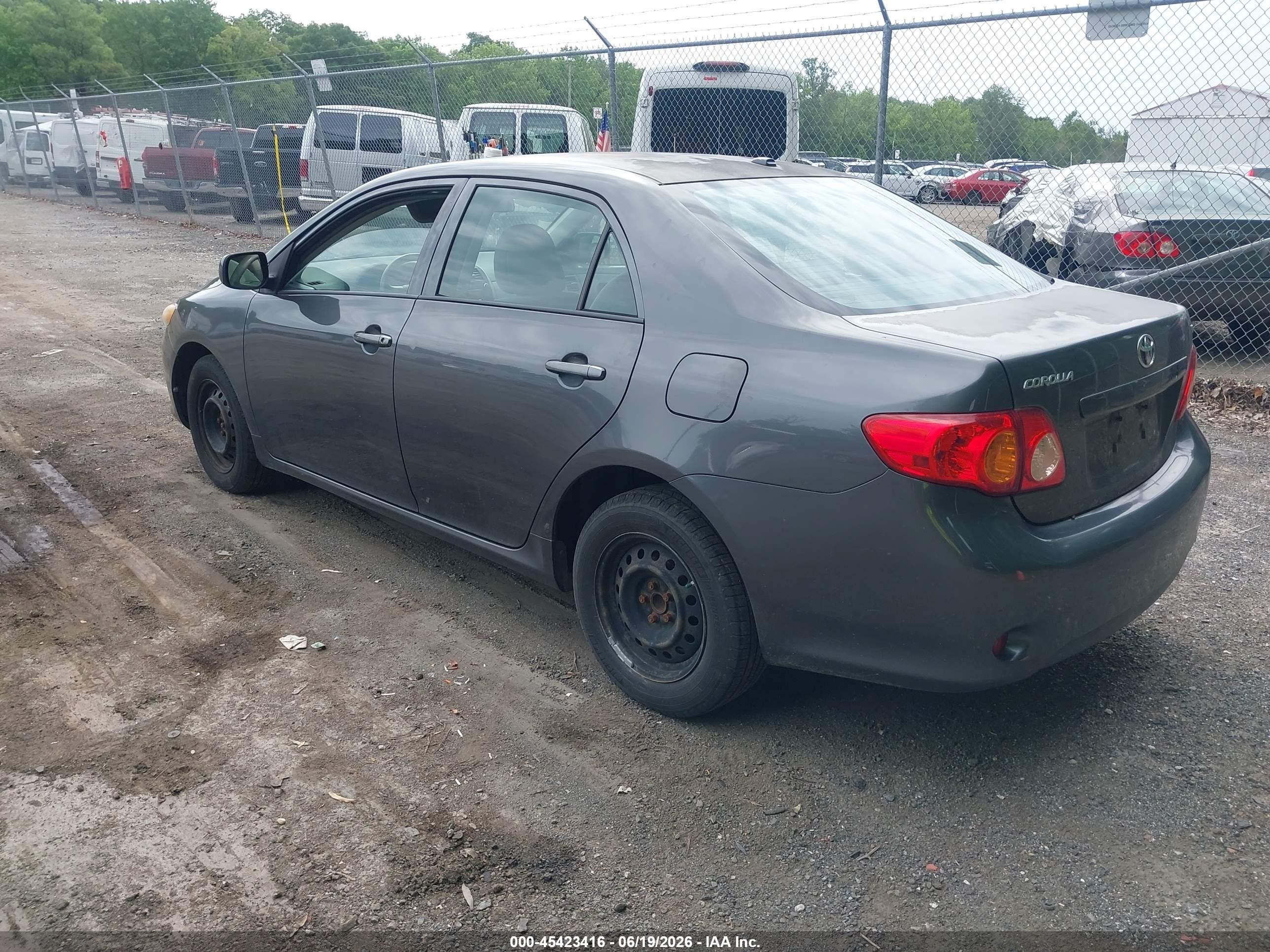 2010 Toyota Corolla Le Gray vin: 2T1BU4EE2AC530082