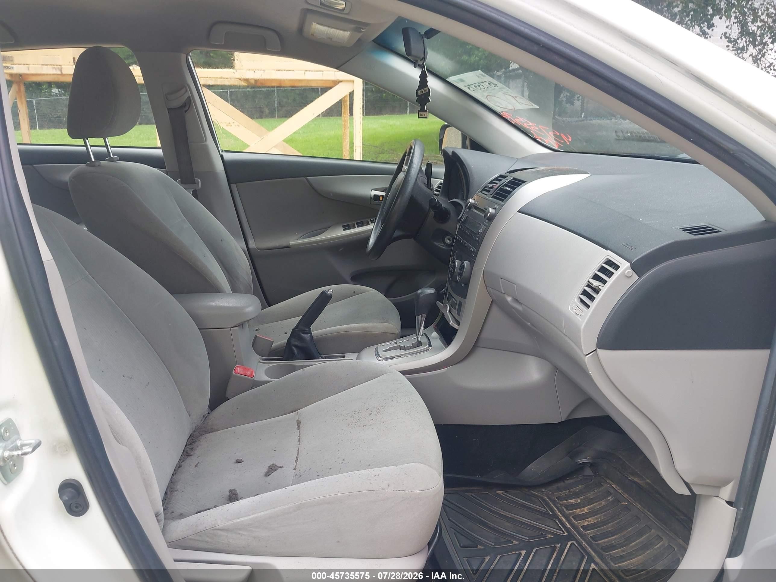 2011 Toyota Corolla Le Белый vin: 2T1BU4EE2BC548308