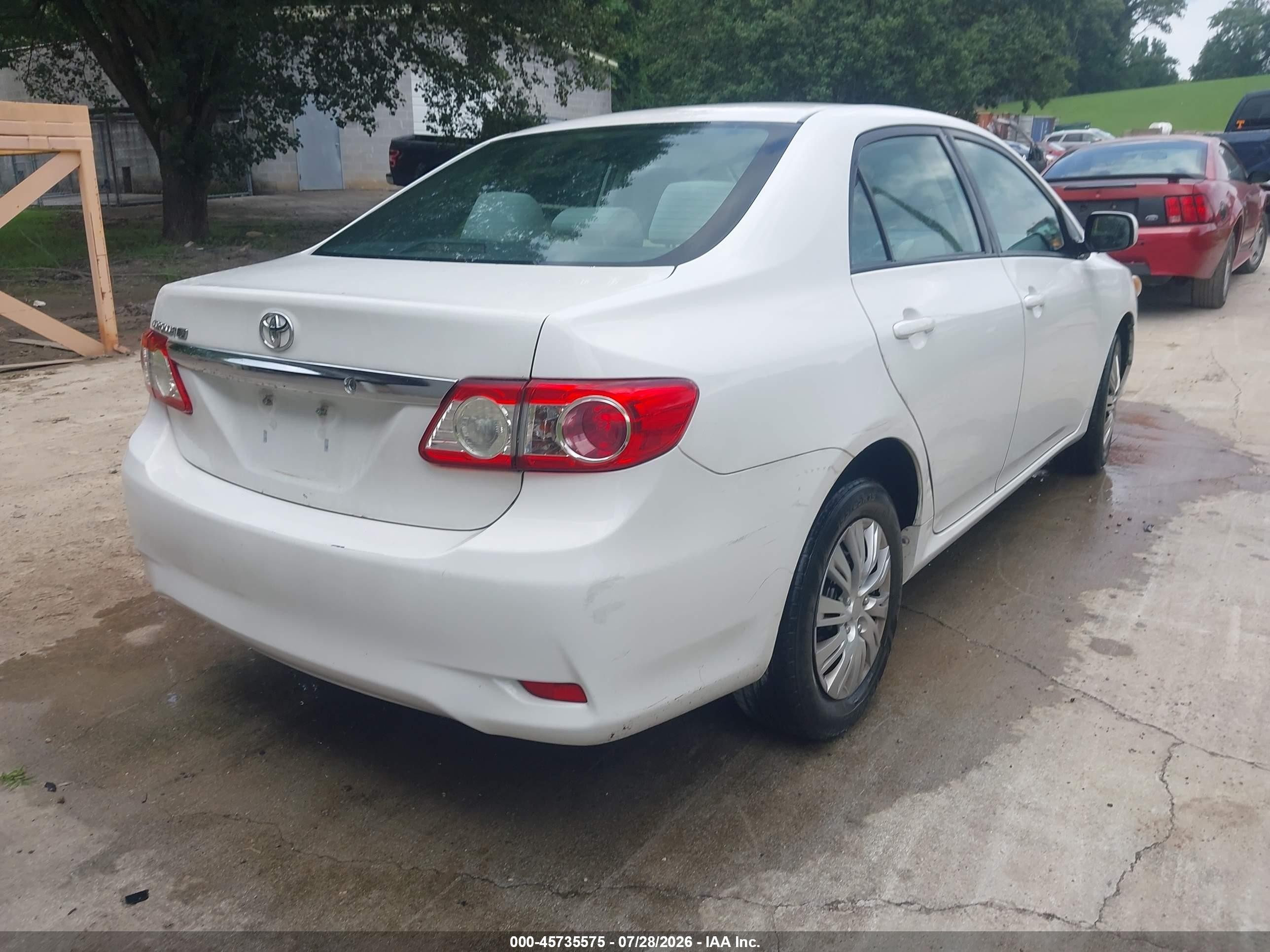 2011 Toyota Corolla Le Белый vin: 2T1BU4EE2BC548308