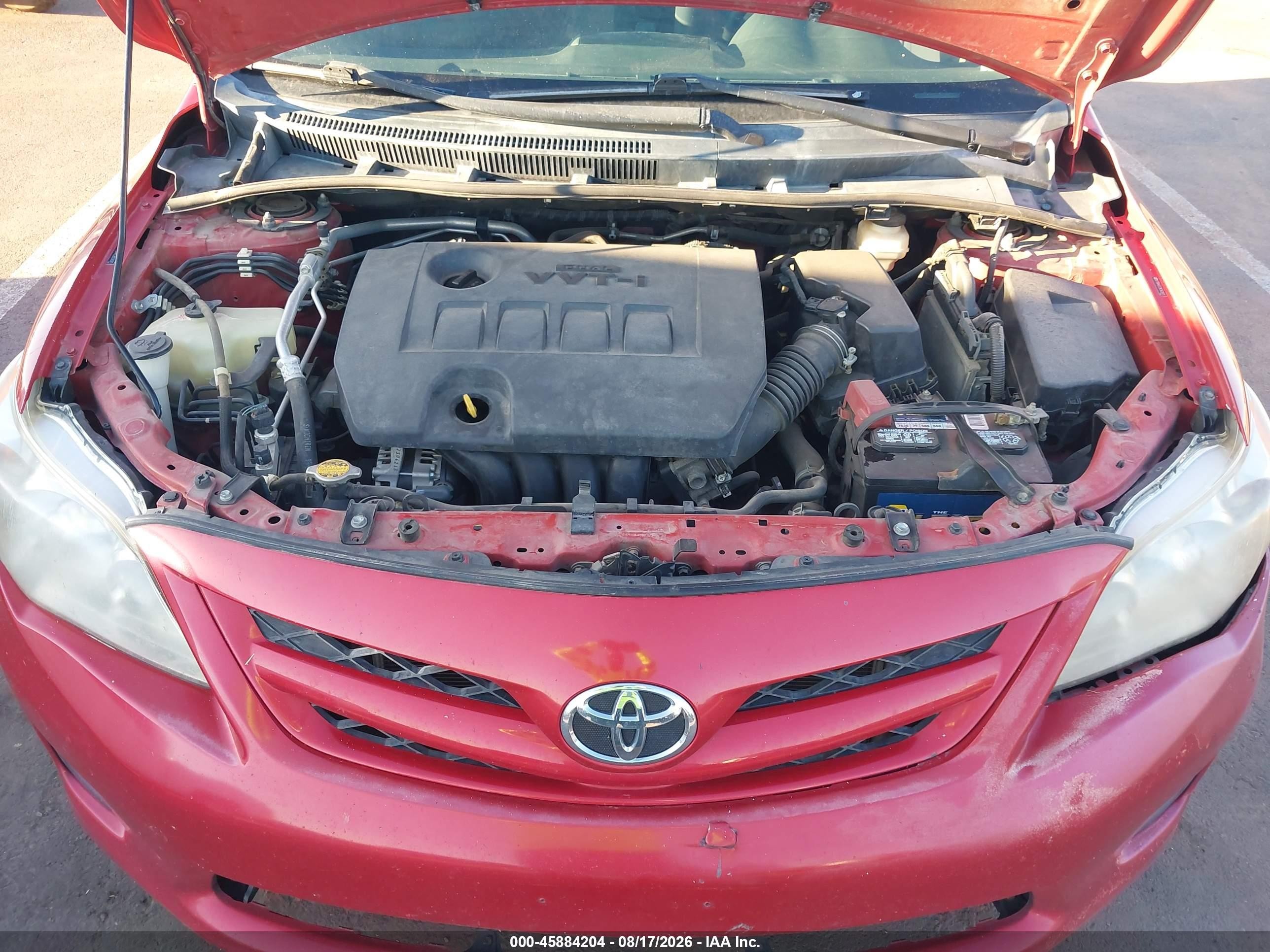 2011 Toyota Corolla Le Red vin: 2T1BU4EE2BC563973