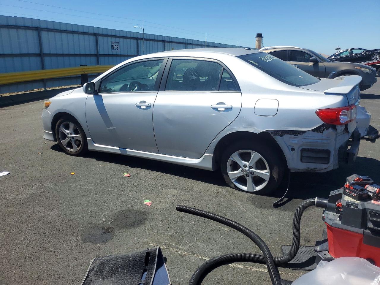 2011 Toyota Corolla S Silver vin: 2T1BU4EE2BC590199