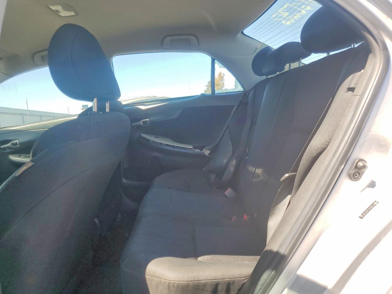 2011 Toyota Corolla S Silver vin: 2T1BU4EE2BC590199