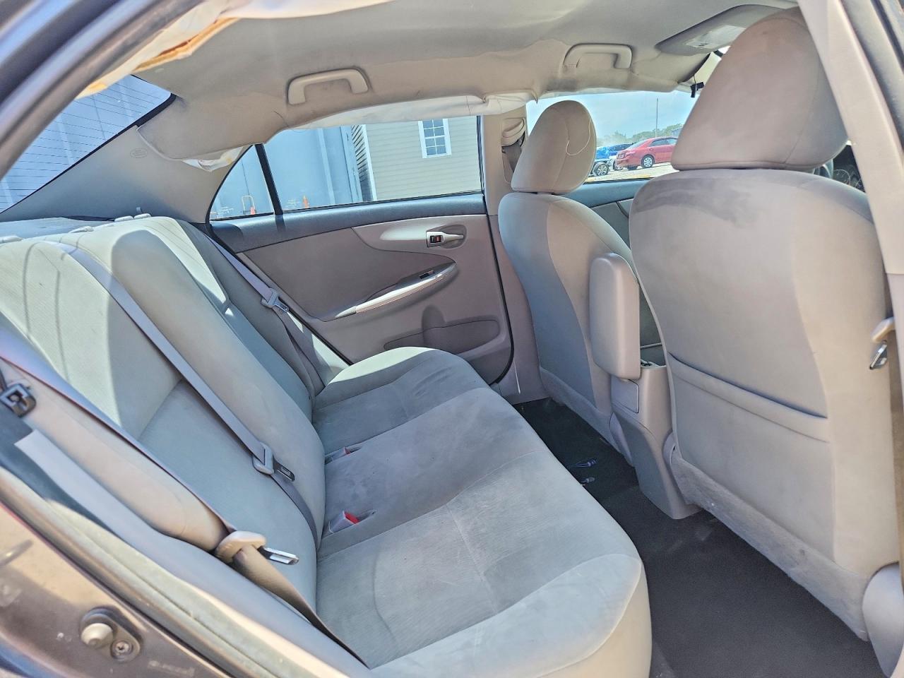 2011 Toyota Corolla Le Gray vin: 2T1BU4EE2BC594513