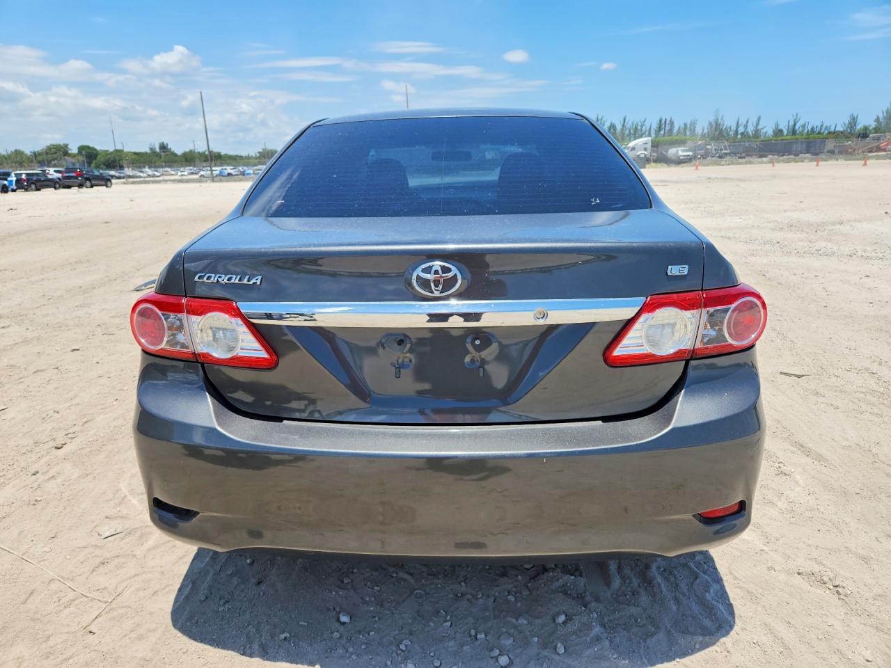 2011 Toyota Corolla Le Gray vin: 2T1BU4EE2BC594513