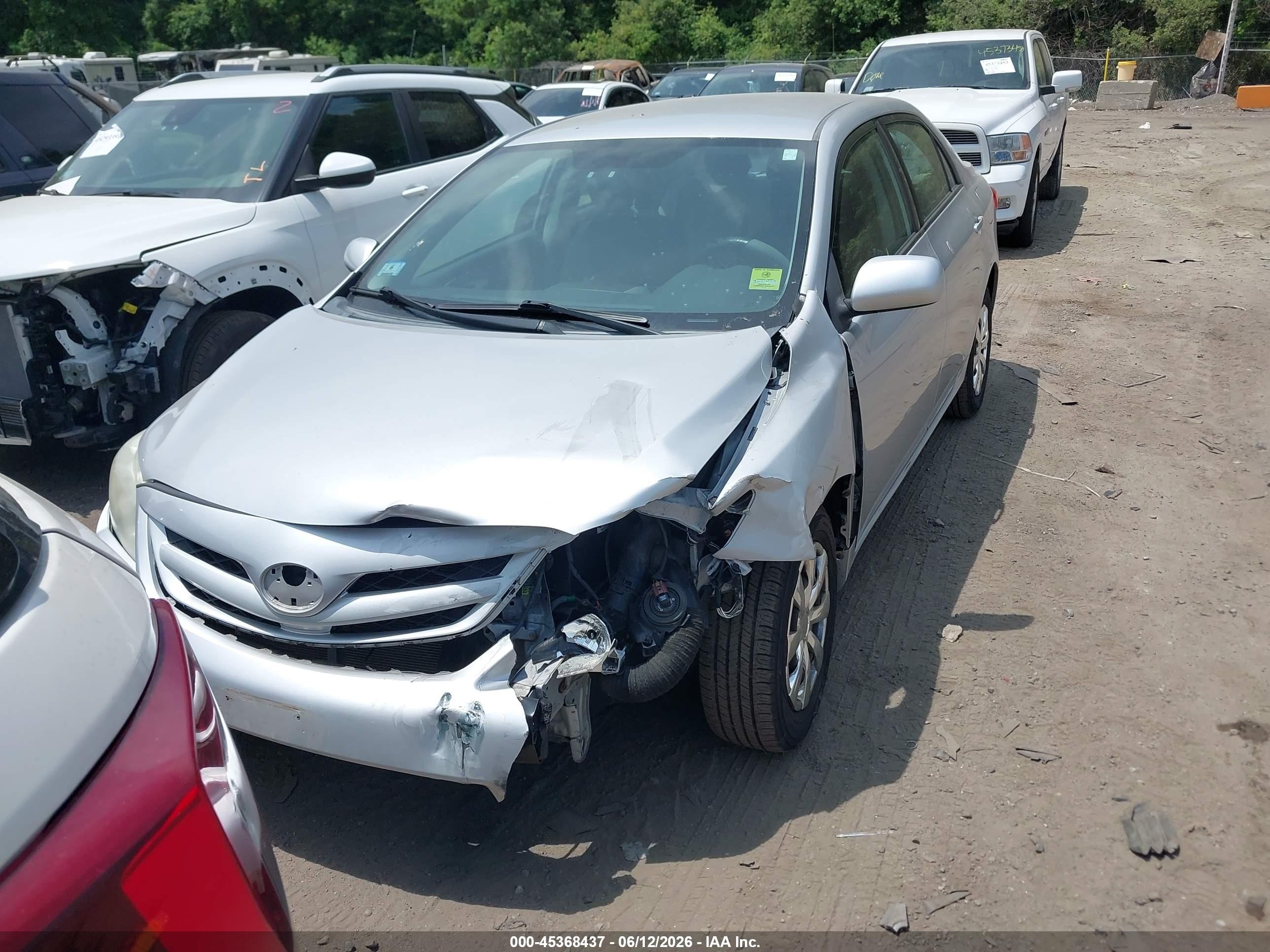 2011 Toyota Corolla Le Silver vin: 2T1BU4EE2BC601797