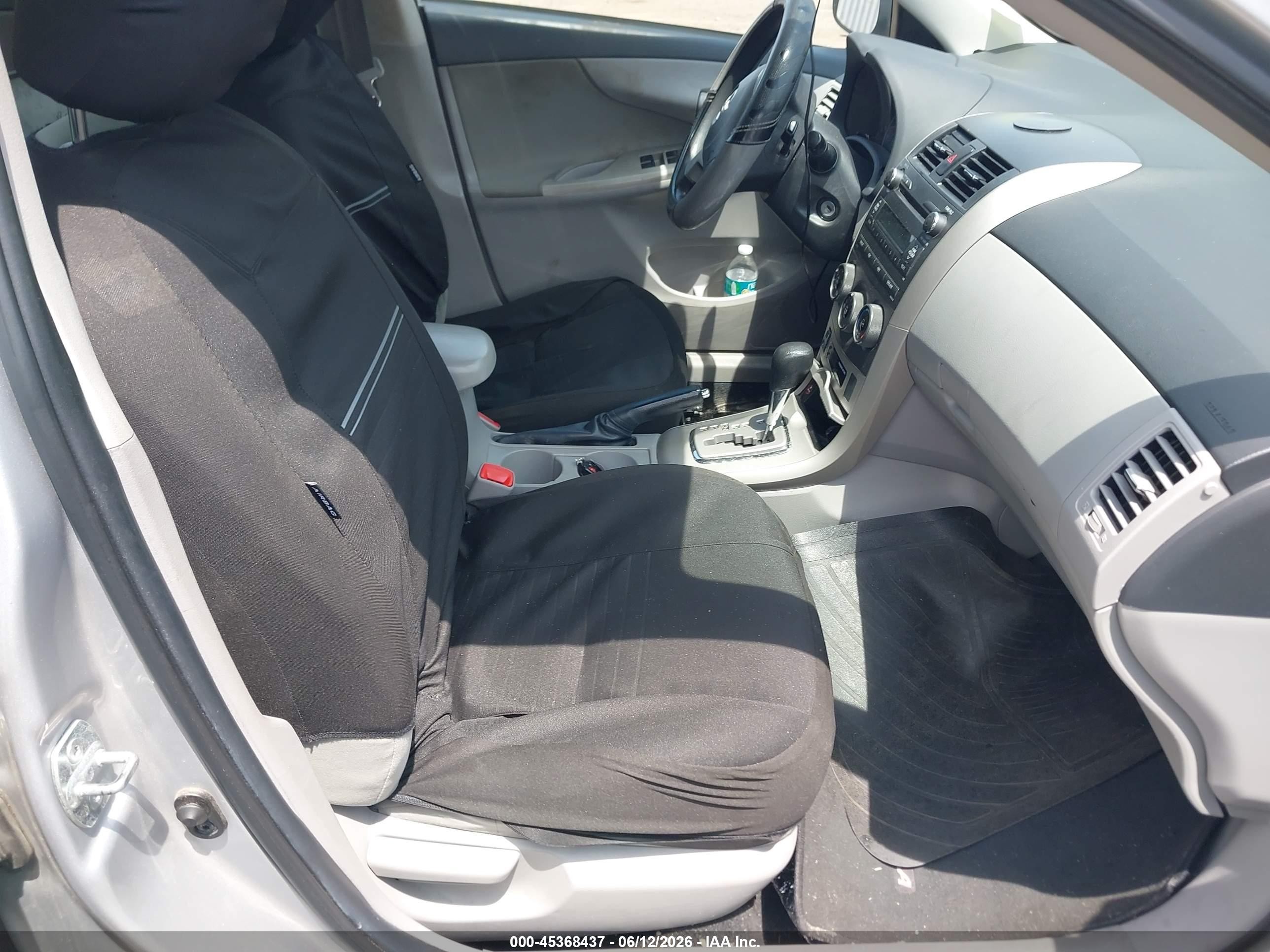 2011 Toyota Corolla Le Silver vin: 2T1BU4EE2BC601797
