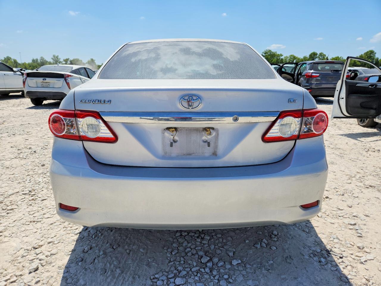 2011 Toyota Corolla Le Silver vin: 2T1BU4EE2BC602254