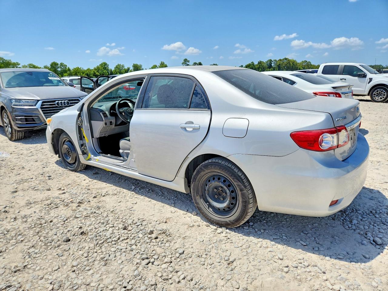 2011 Toyota Corolla Le Silver vin: 2T1BU4EE2BC602254