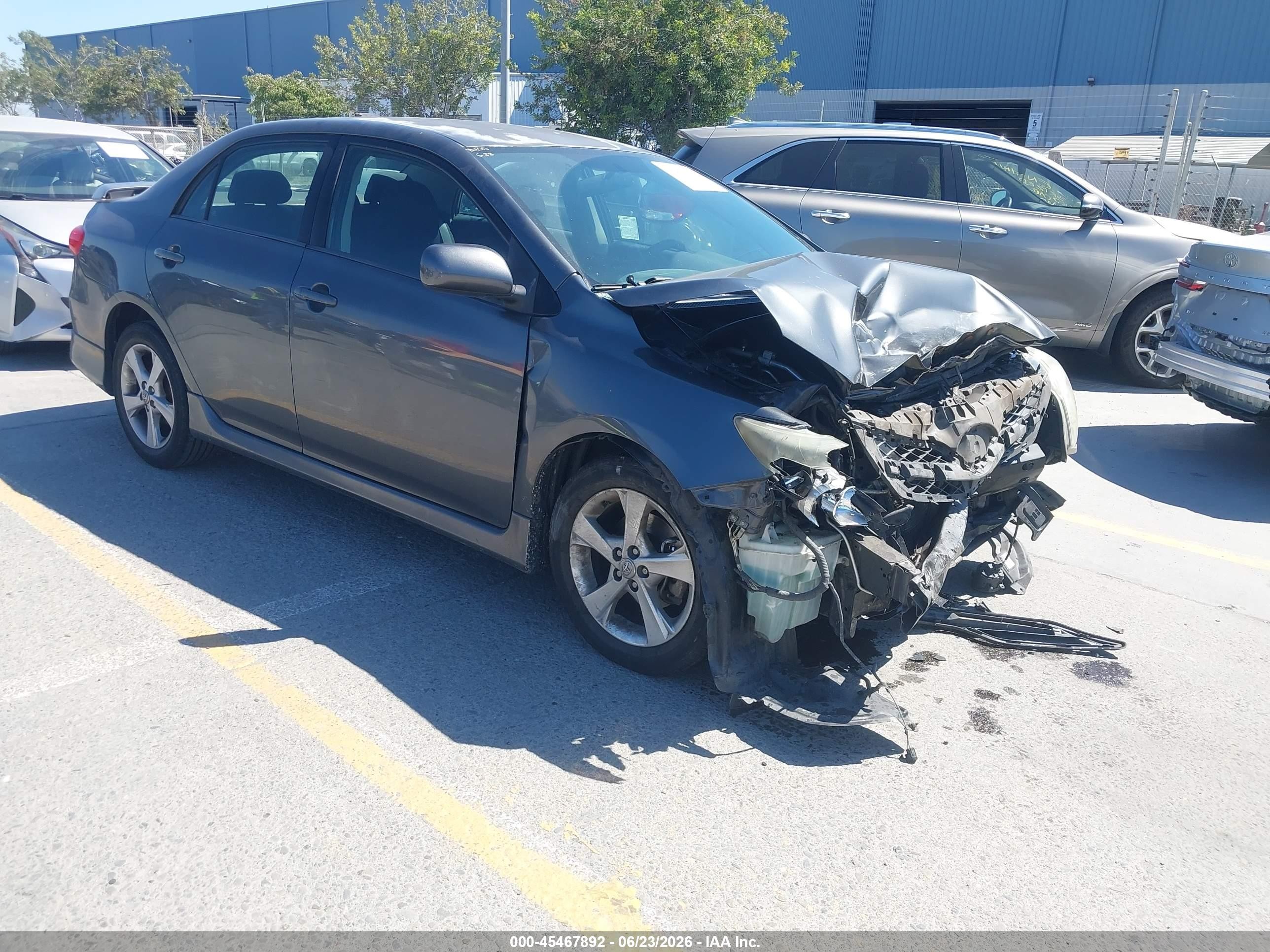 2011 Toyota Corolla S Серый vin: 2T1BU4EE2BC602531