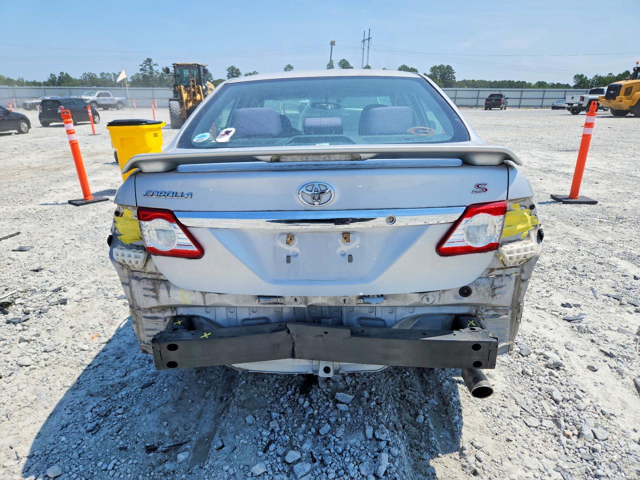 2011 Toyota Corolla S Silver vin: 2T1BU4EE2BC618857