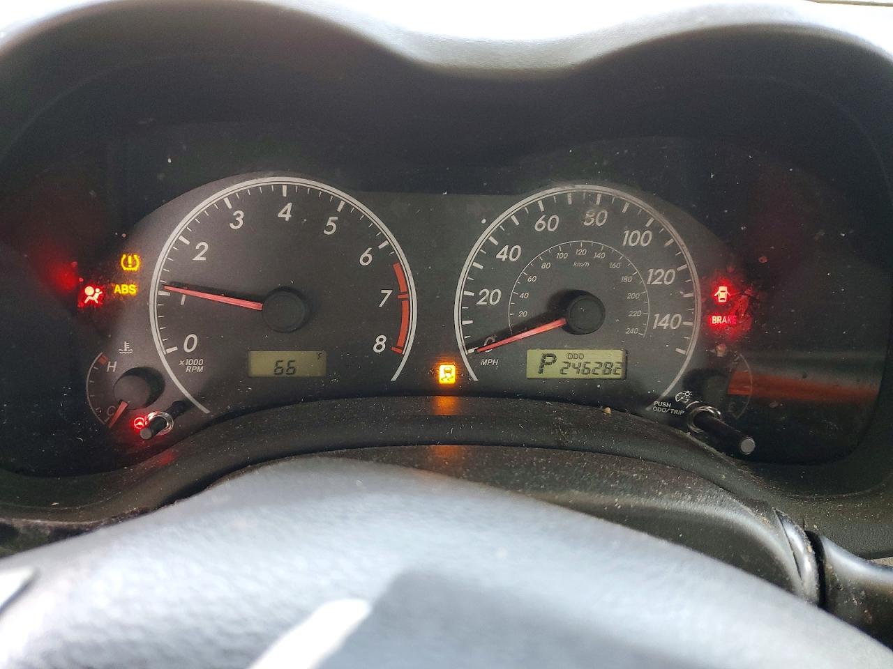 2011 Toyota Corolla Le Red vin: 2T1BU4EE2BC627610