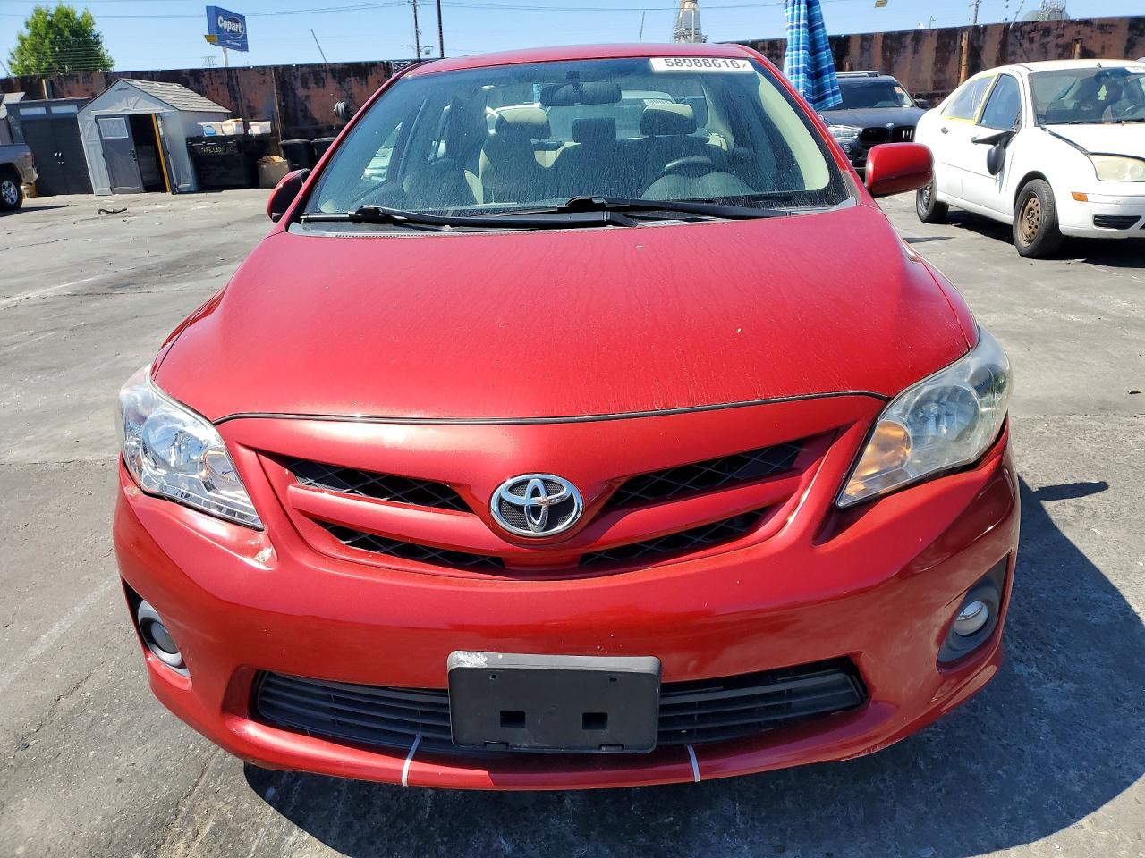 2011 Toyota Corolla Le Red vin: 2T1BU4EE2BC634766
