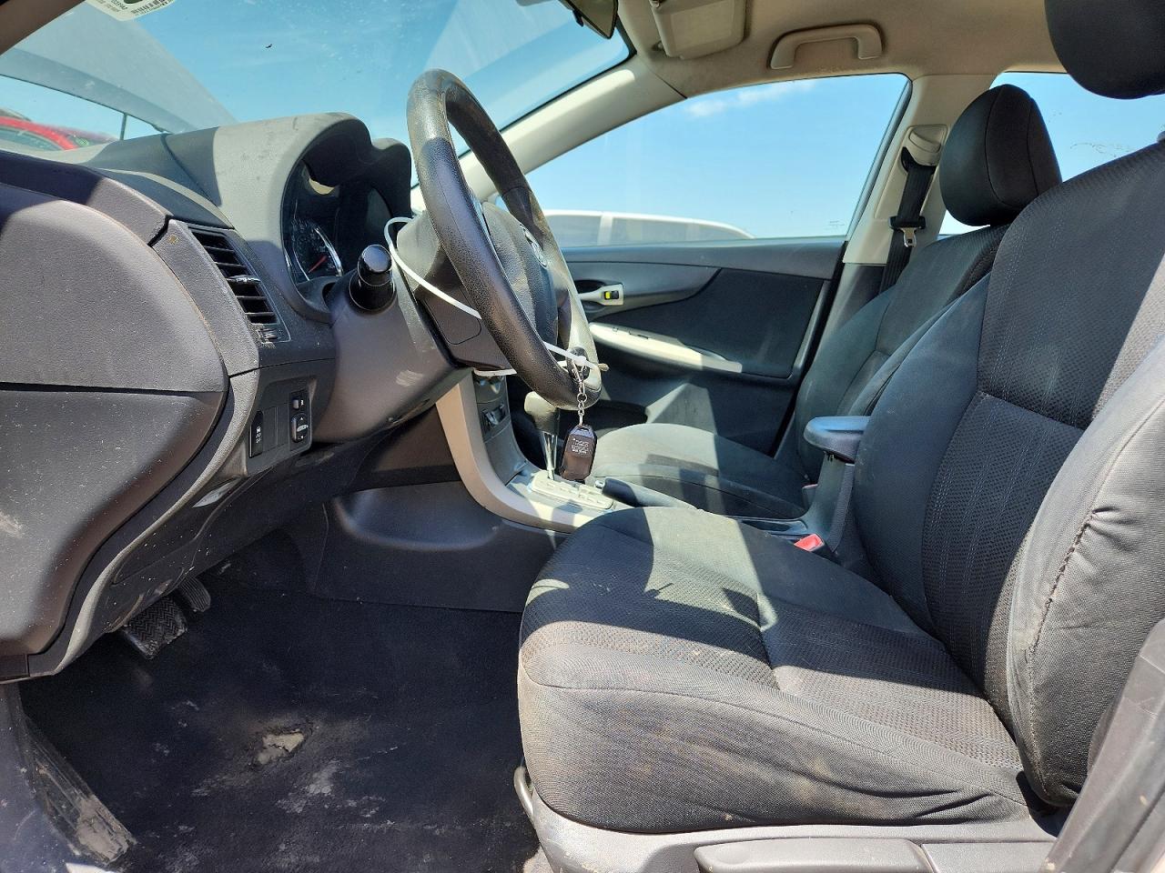 2011 Toyota Corolla S Серебряный vin: 2T1BU4EE2BC670697