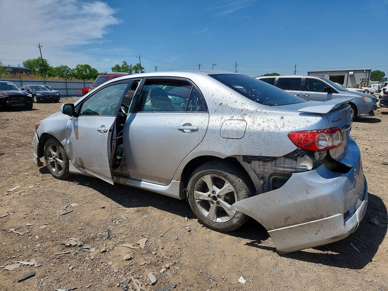 2011 Toyota Corolla S Серебряный vin: 2T1BU4EE2BC670697