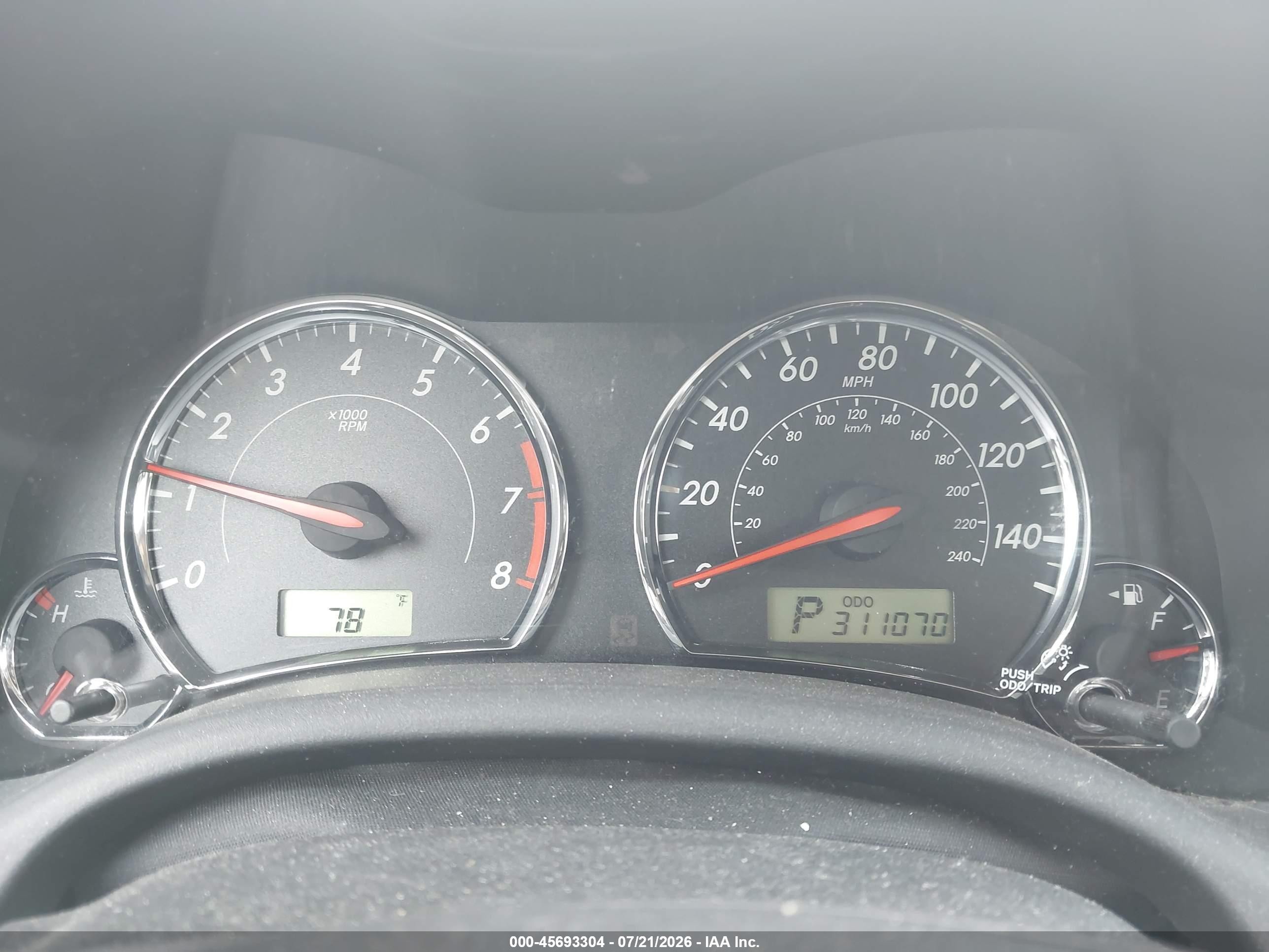 2011 Toyota Corolla S Белый vin: 2T1BU4EE2BC673227