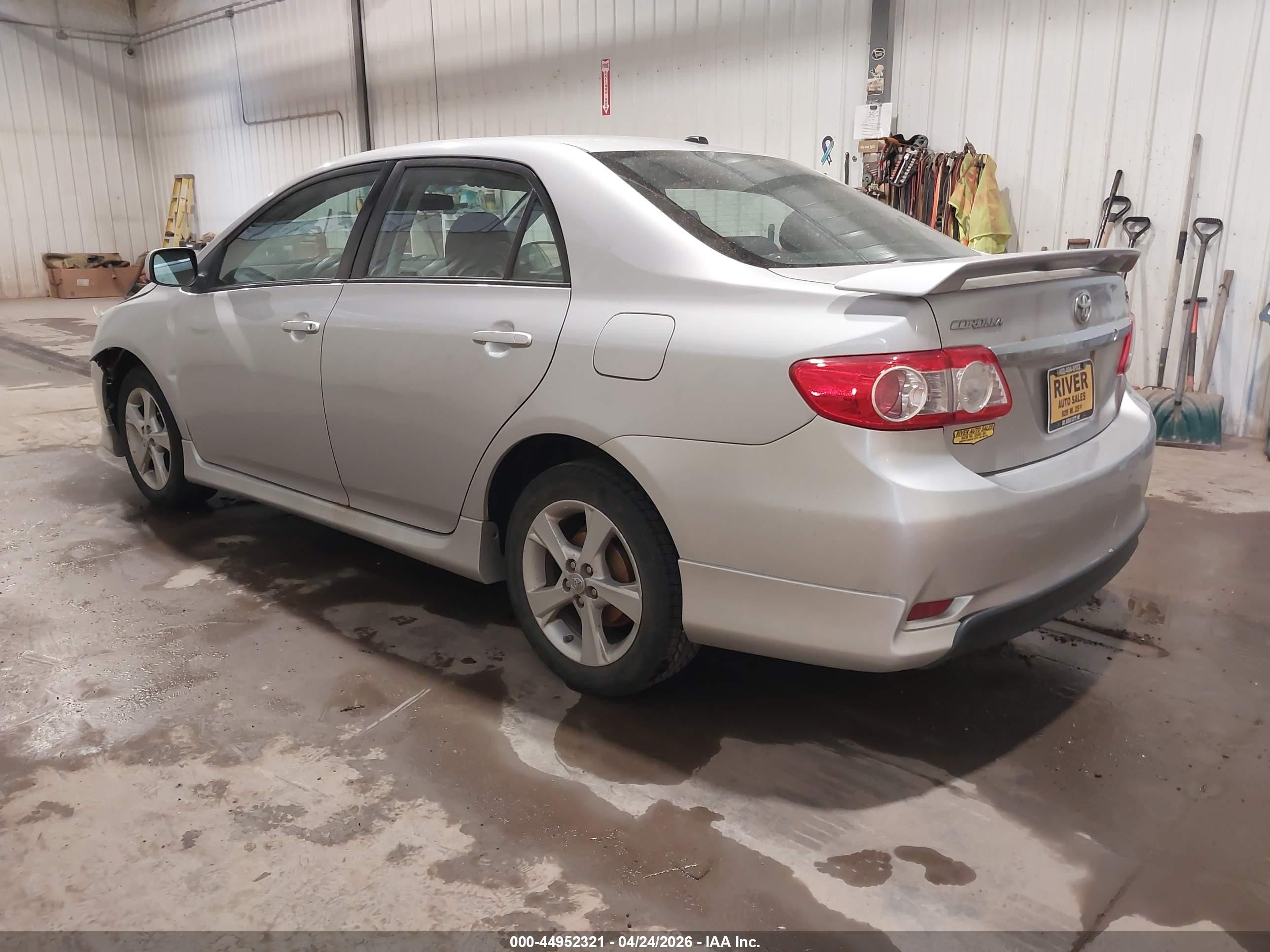 2011 Toyota Corolla S Silver vin: 2T1BU4EE2BC684454
