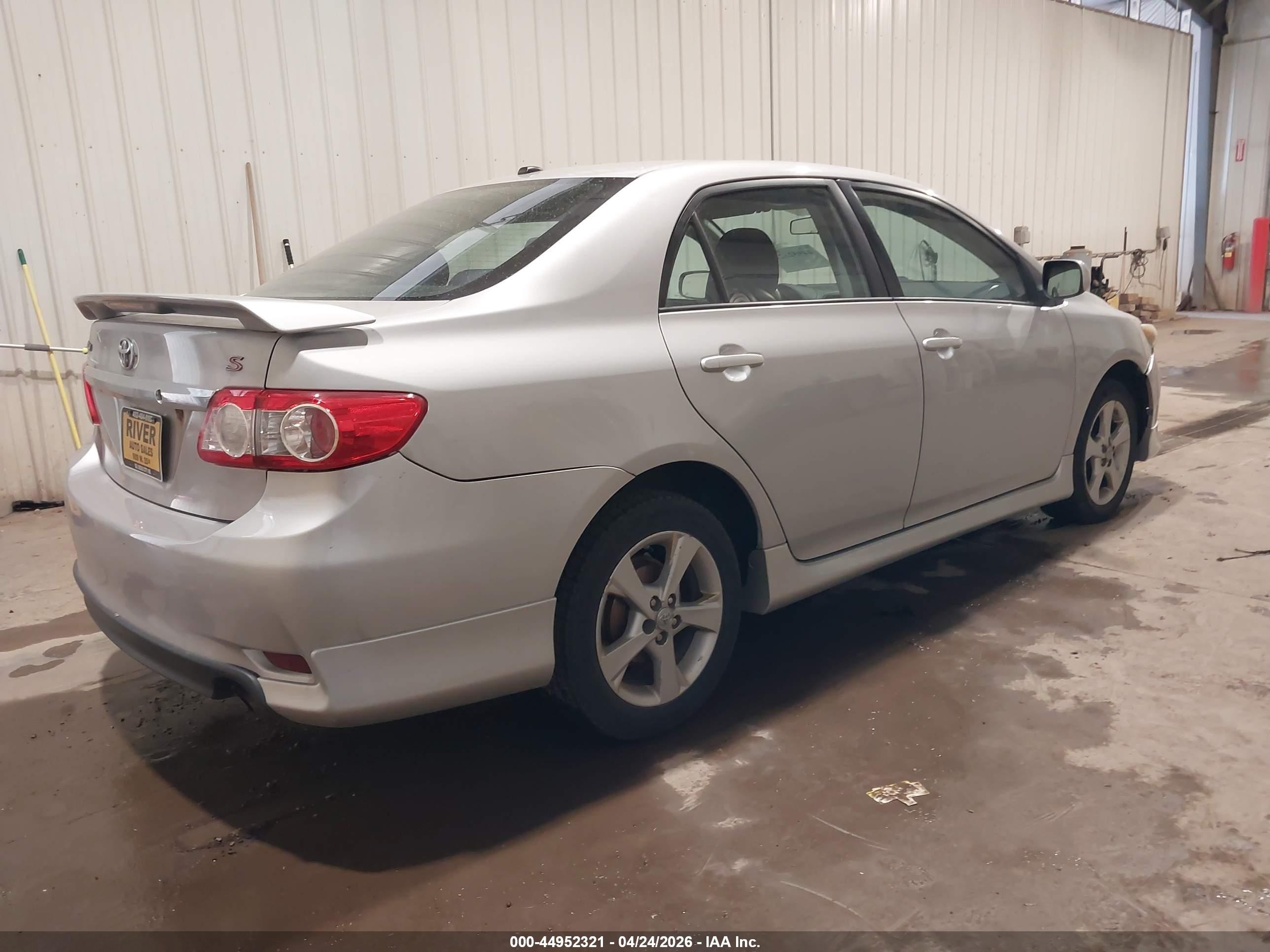 2011 Toyota Corolla S Silver vin: 2T1BU4EE2BC684454