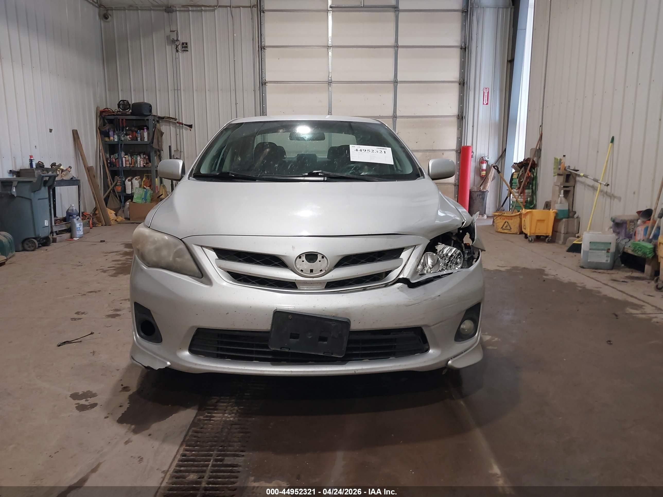 2011 Toyota Corolla S Silver vin: 2T1BU4EE2BC684454