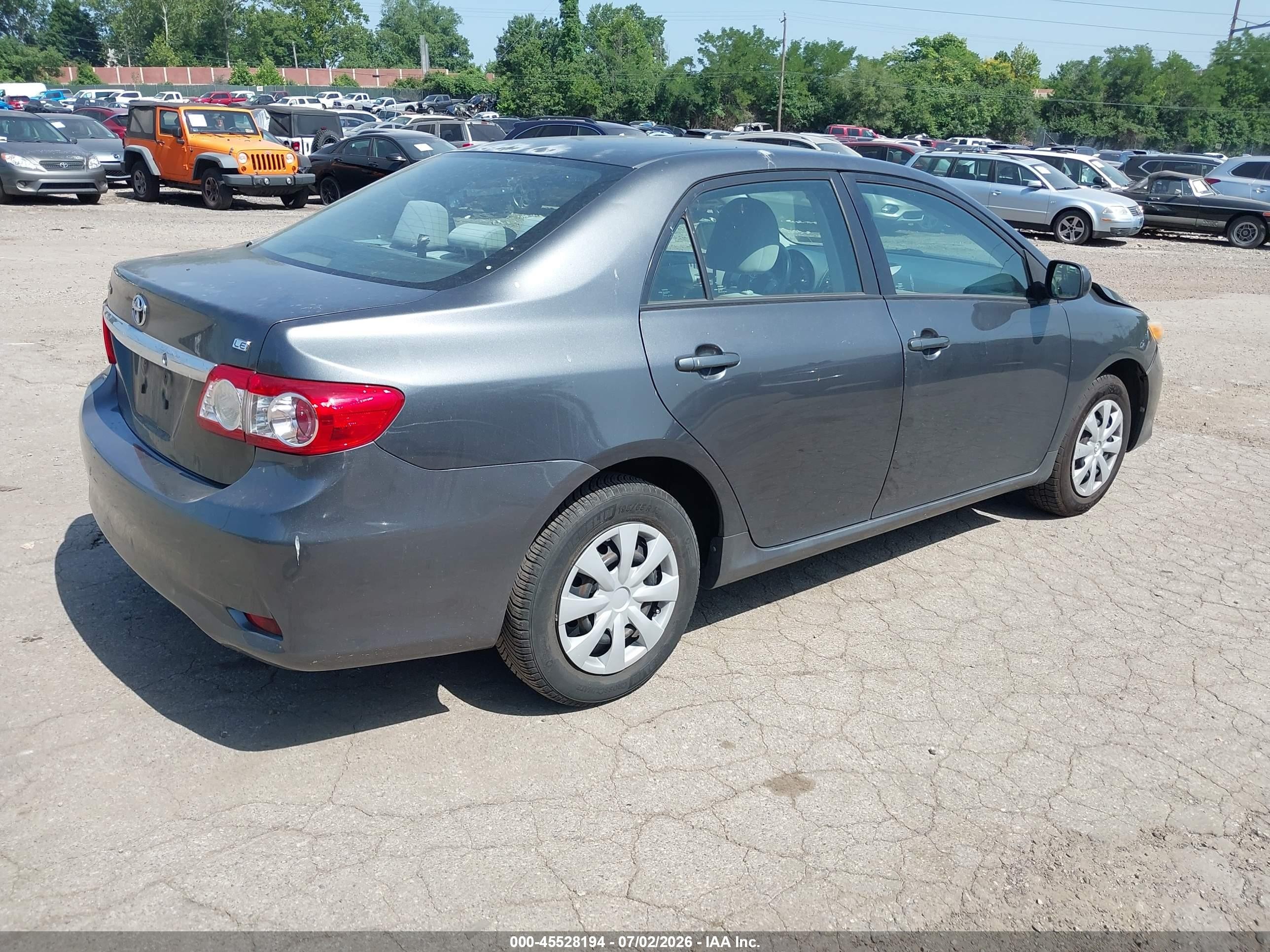 2011 Toyota Corolla Le Gray vin: 2T1BU4EE2BC686785