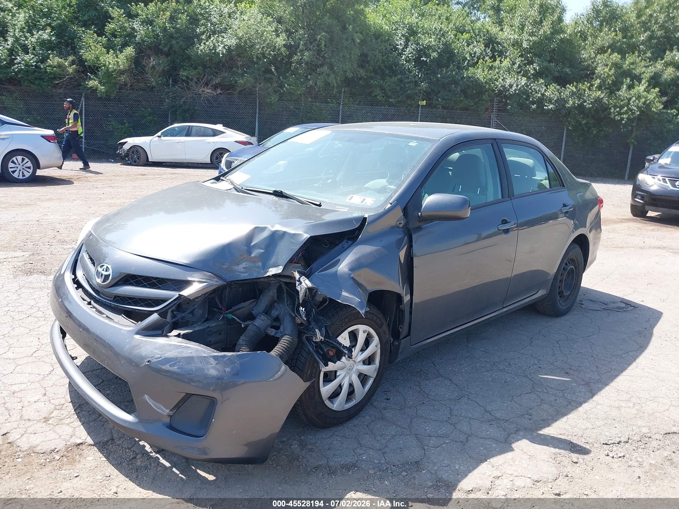 2011 Toyota Corolla Le Gray vin: 2T1BU4EE2BC686785
