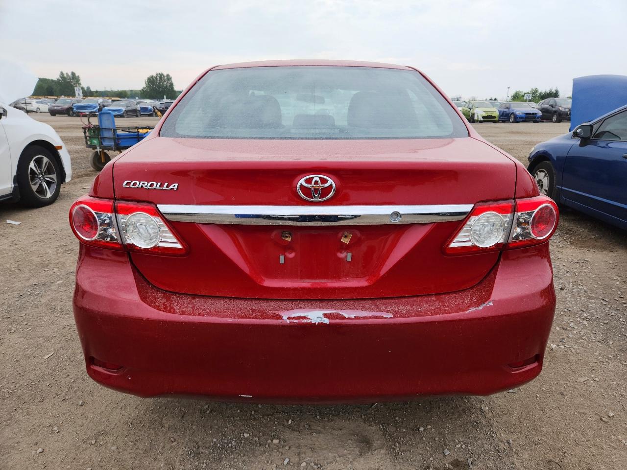 2011 Toyota Corolla Base Red vin: 2T1BU4EE2BC691047