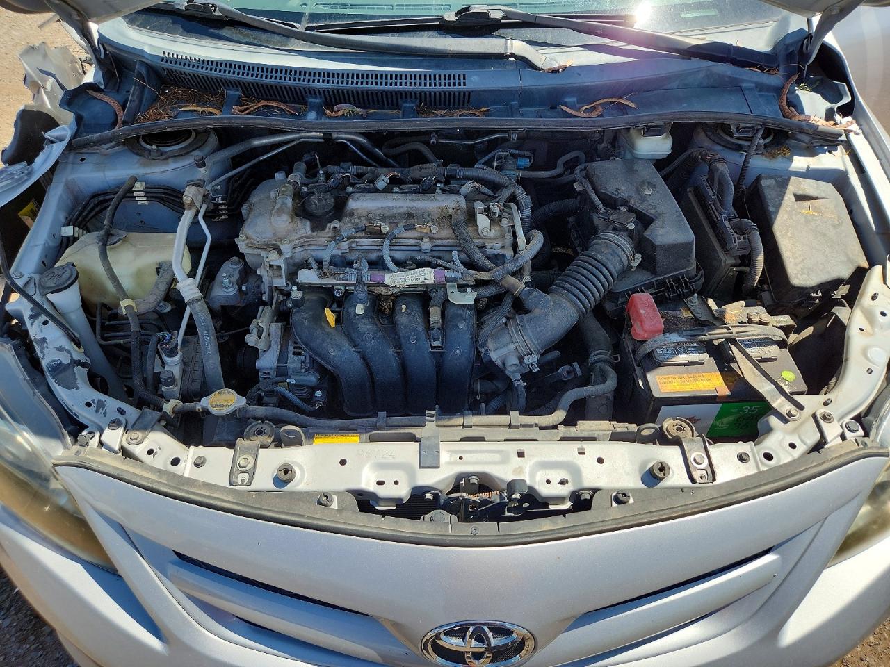2011 Toyota Corolla S Серебряный vin: 2T1BU4EE2BC709403