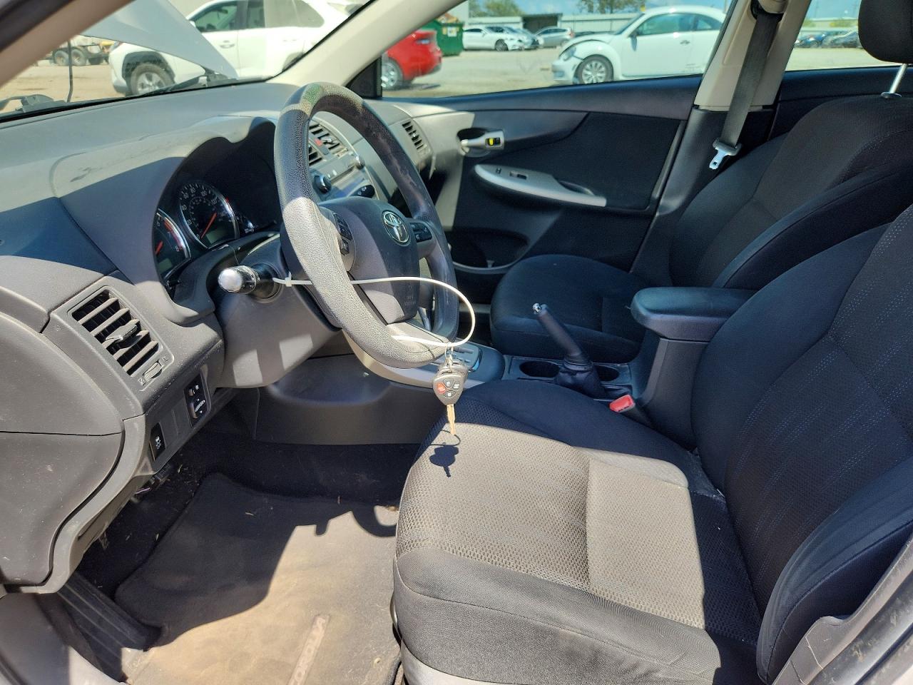 2011 Toyota Corolla S Серебряный vin: 2T1BU4EE2BC709403