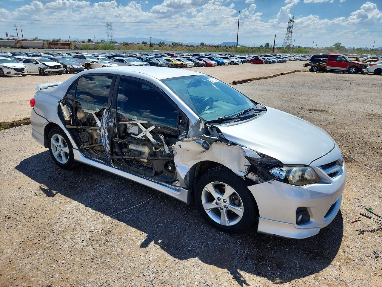 2011 Toyota Corolla S Серебряный vin: 2T1BU4EE2BC709403