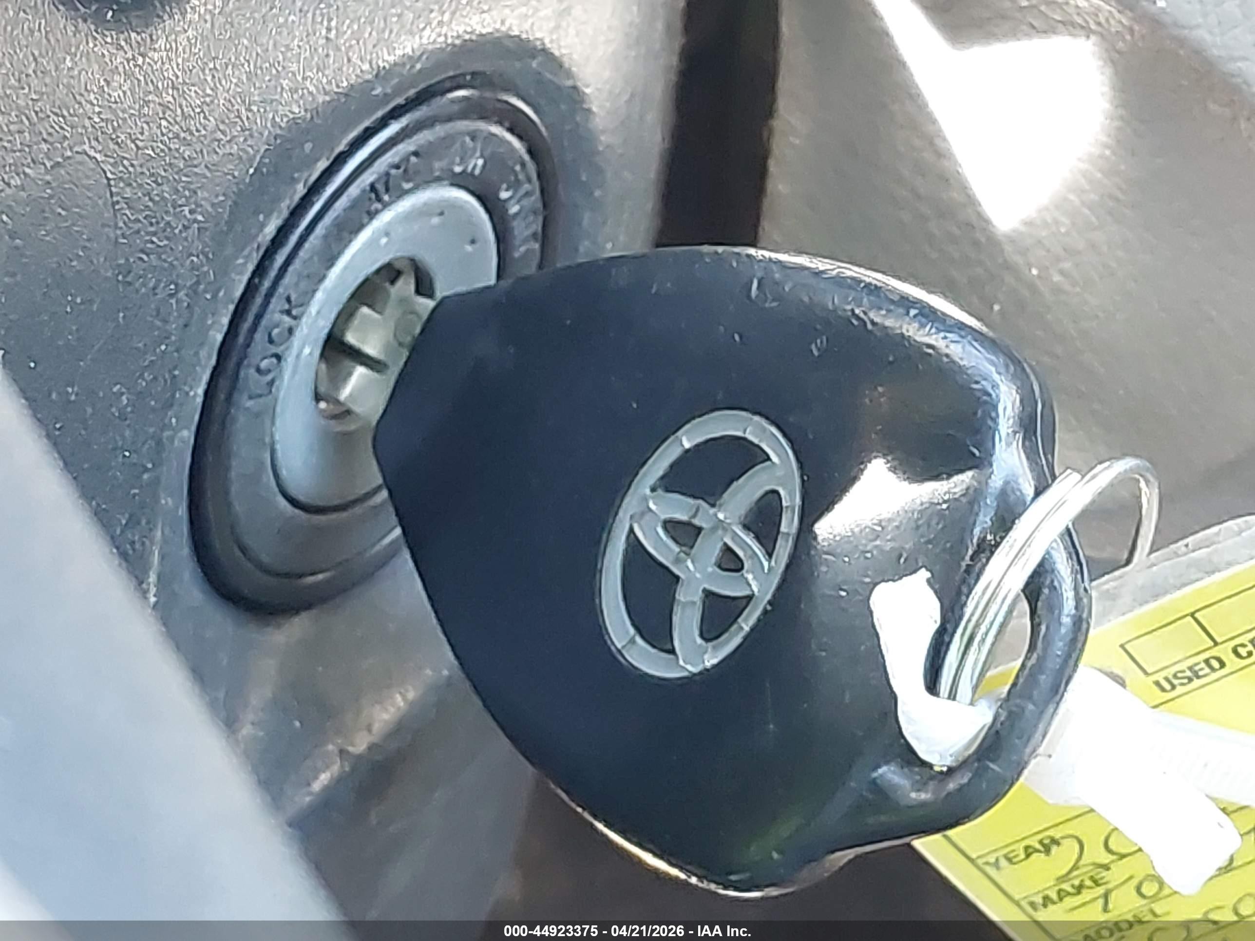 2011 Toyota Corolla Le Silver vin: 2T1BU4EE2BC727965