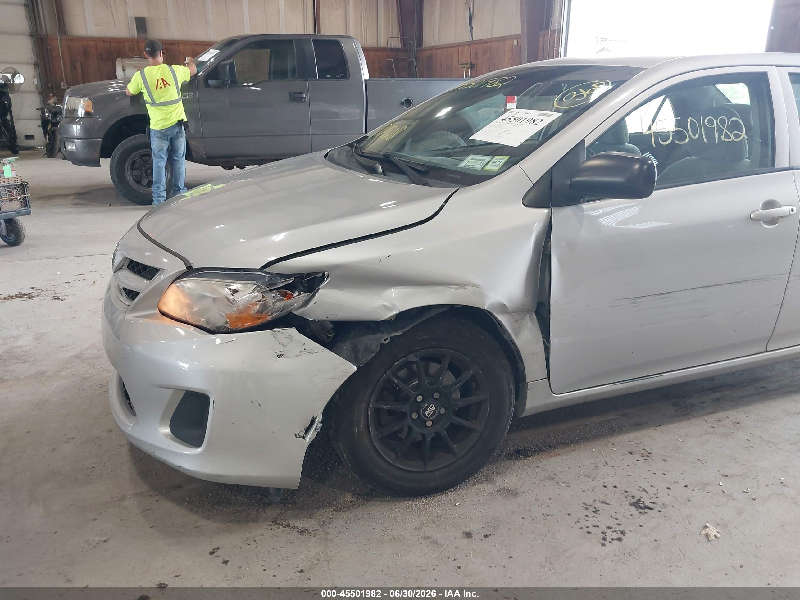 2011 Toyota Corolla   Silver vin: 2T1BU4EE2BC733068