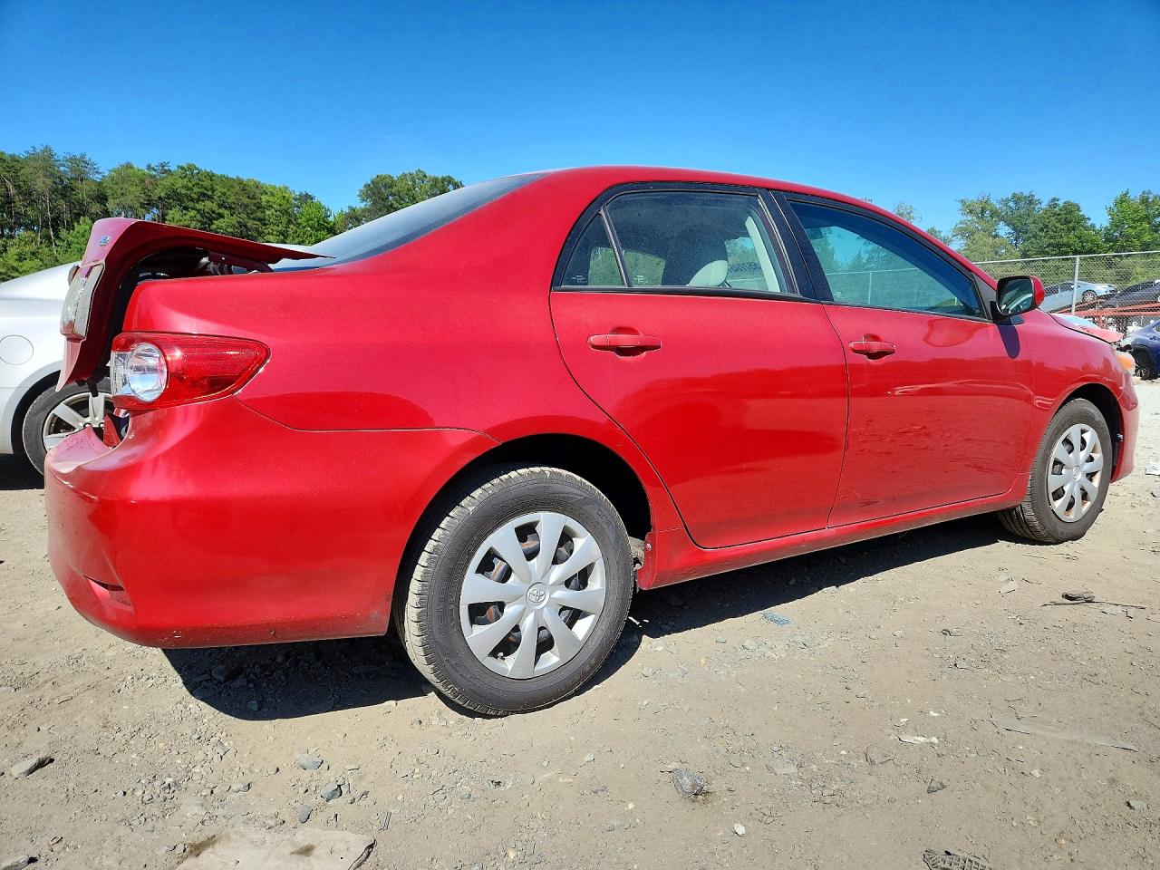 2011 Toyota Corolla Le Красный vin: 2T1BU4EE2BC741817
